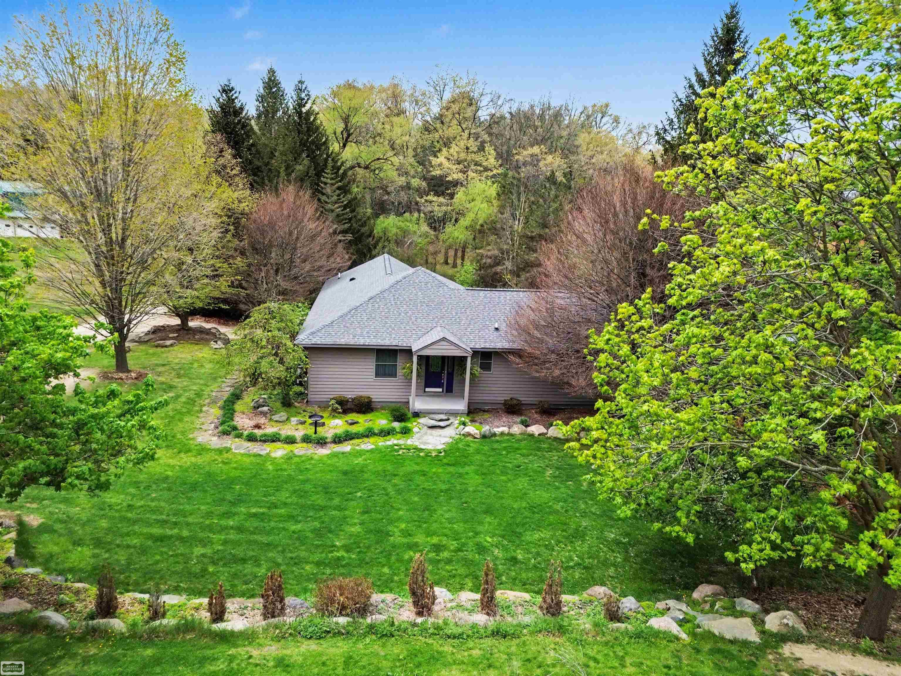 8978 Hidden Lake Drive, Howell, MI 48855 — Photo 3