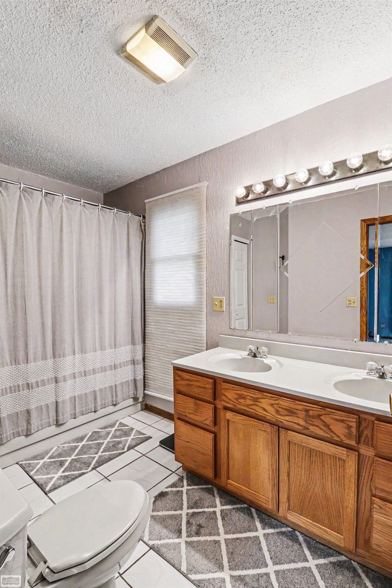 8978 Hidden Lake Drive, Howell, MI 48855 — Photo 18
