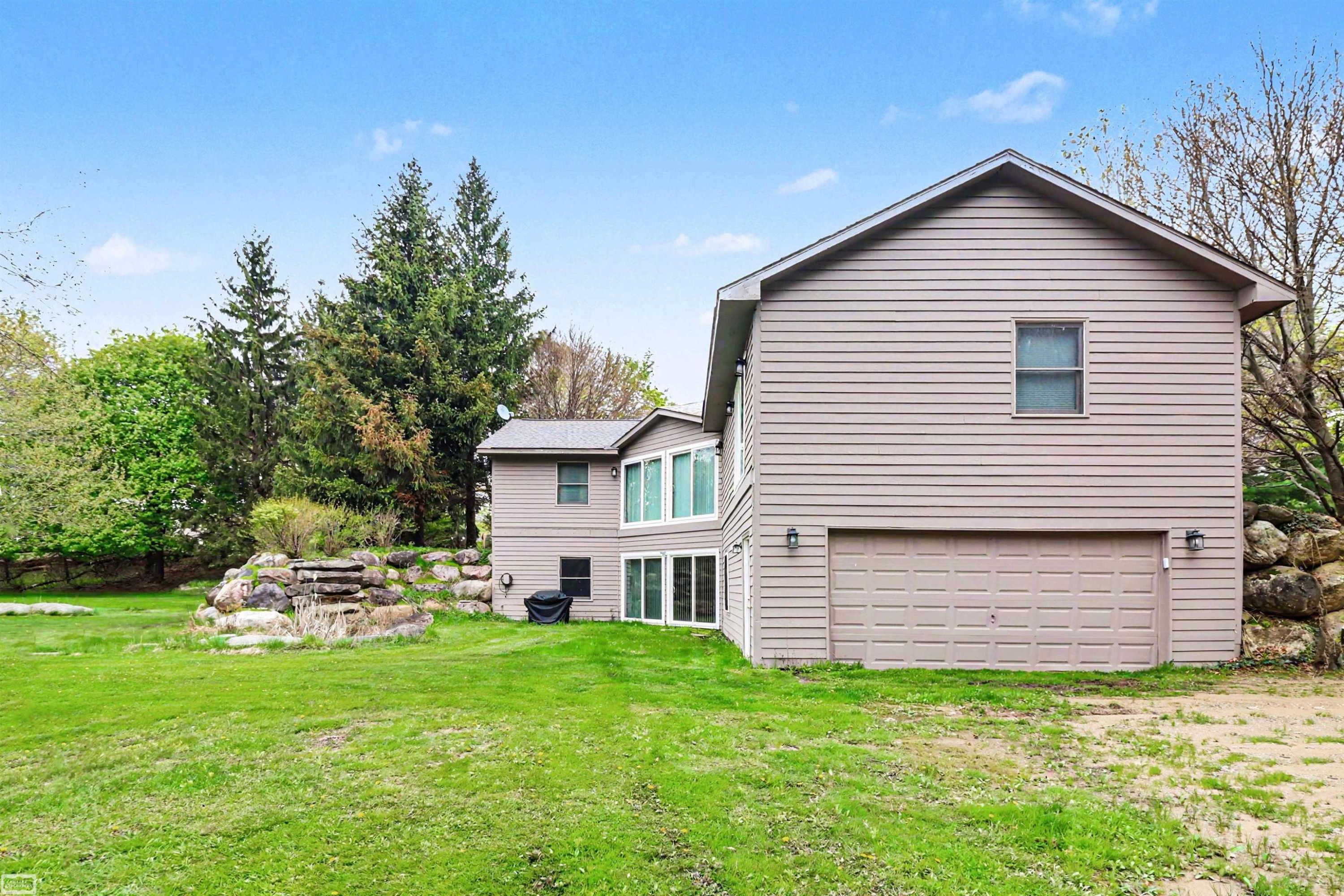 8978 Hidden Lake Drive, Howell, MI 48855 — Photo 26