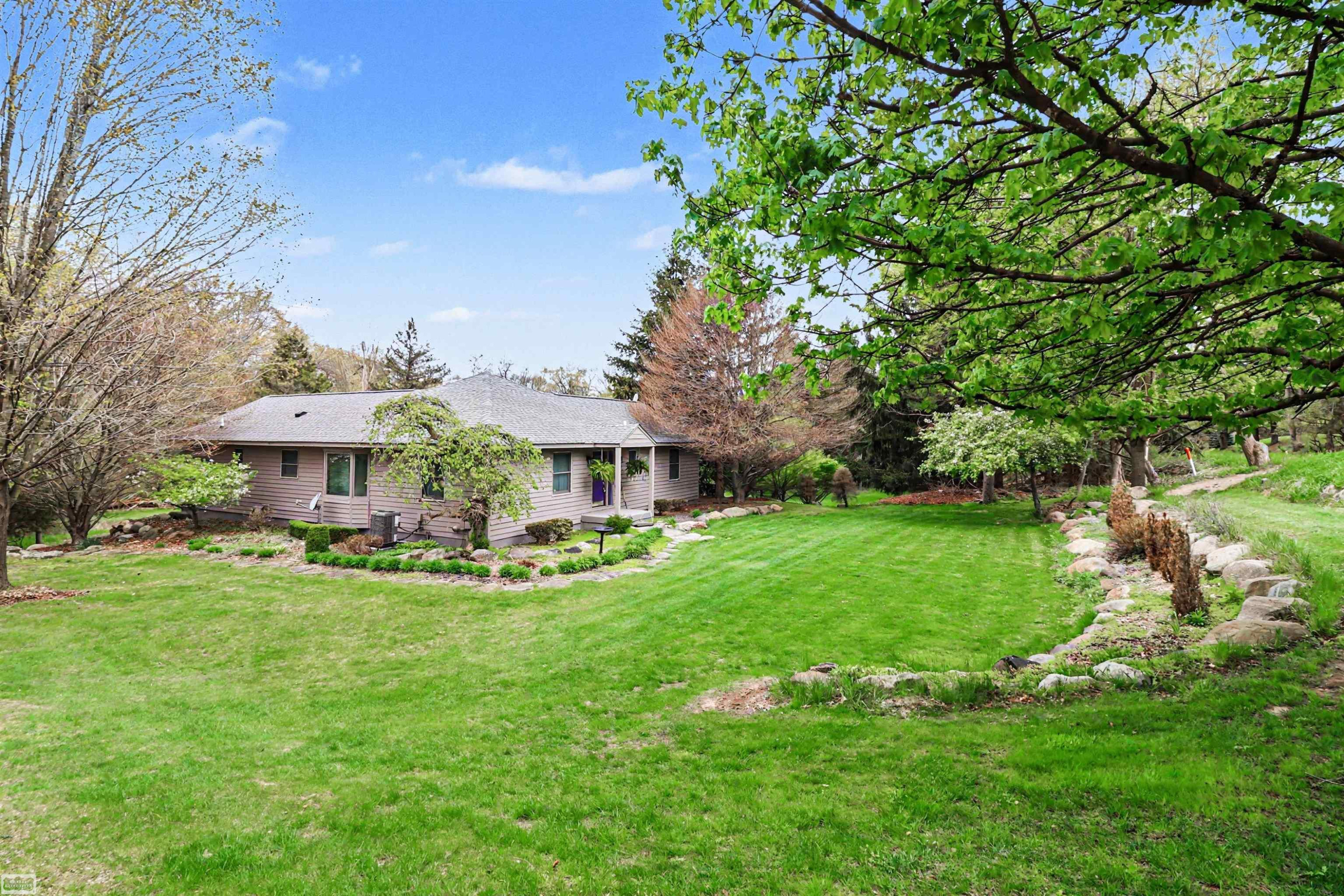 8978 Hidden Lake Drive, Howell, MI 48855 — Photo 27