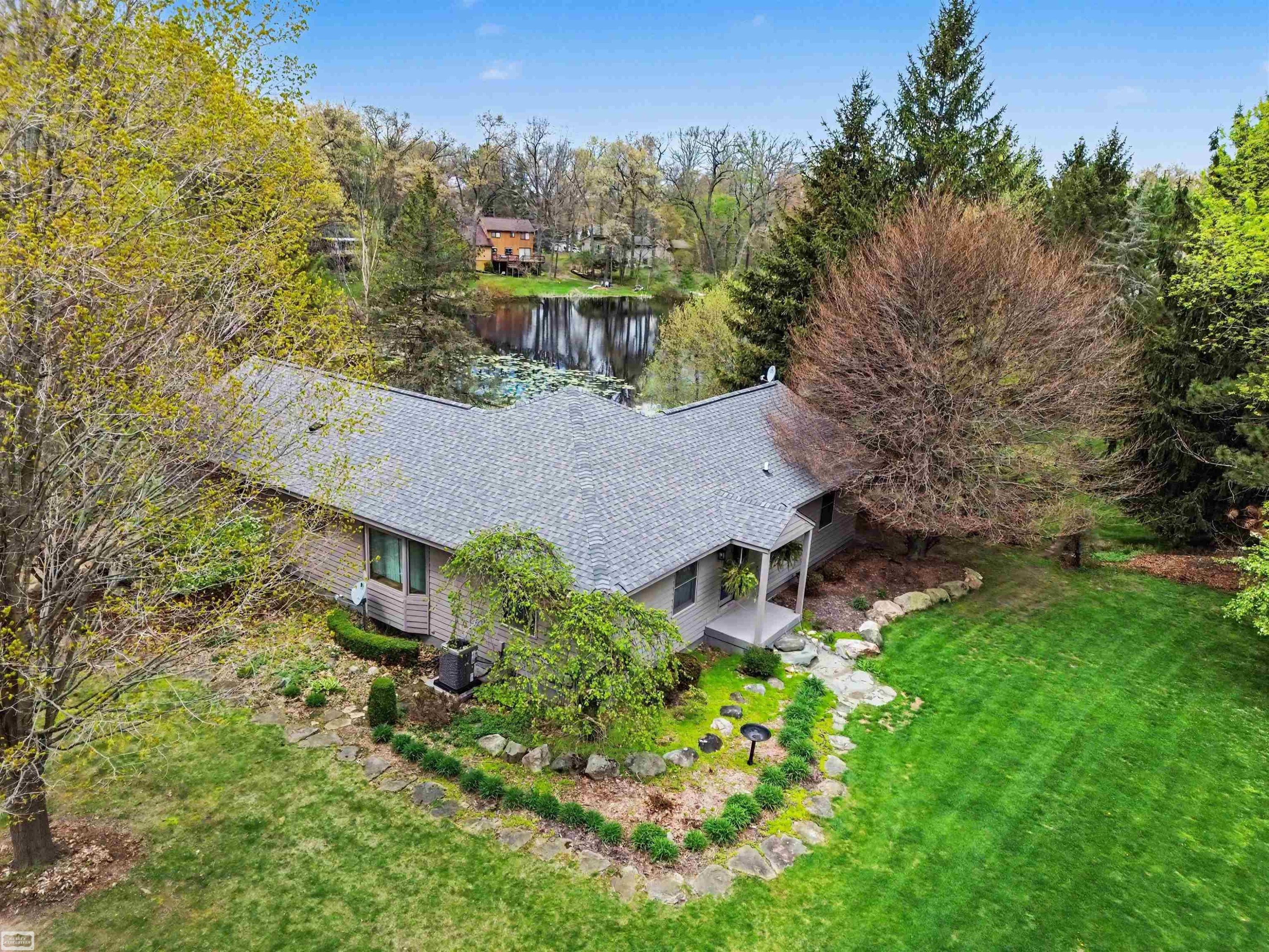 8978 Hidden Lake Drive, Howell, MI 48855 — Photo 29