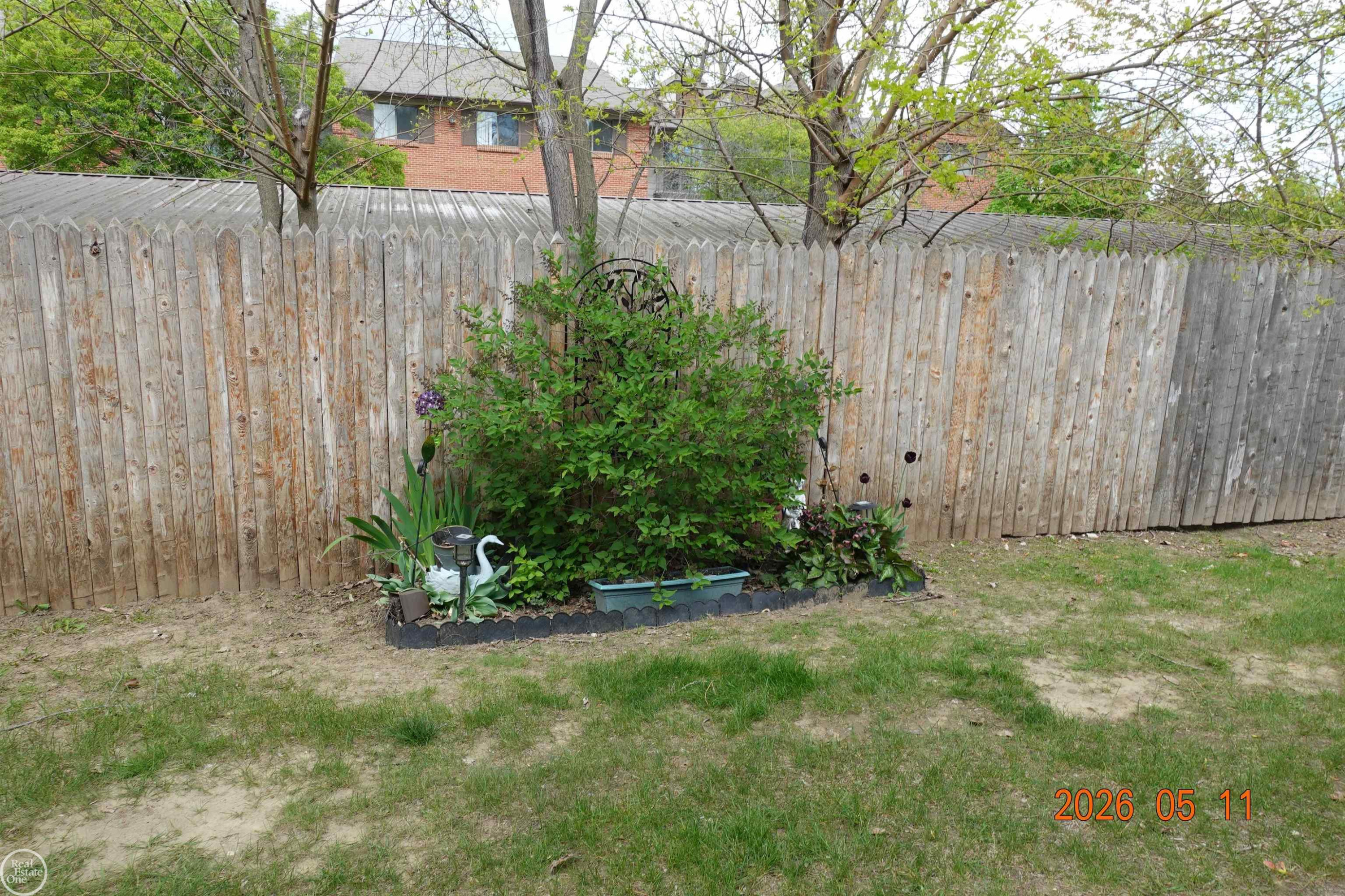 24459 QUAD PARK Lane, UNIT 4 / BLDG J, Clinton Twp, MI 48035 — Photo 3