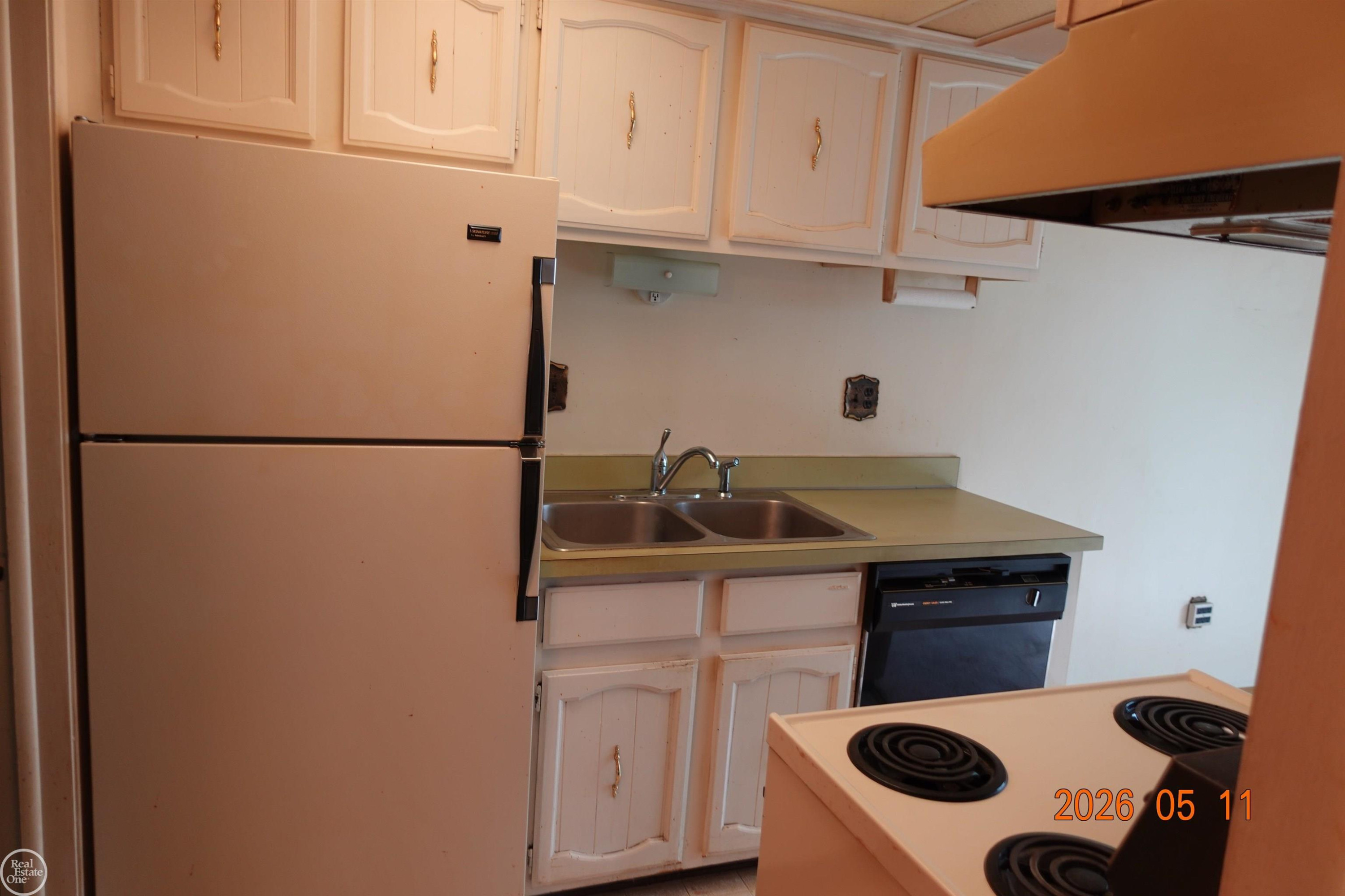 24459 QUAD PARK Lane, UNIT 4 / BLDG J, Clinton Twp, MI 48035 — Photo 7