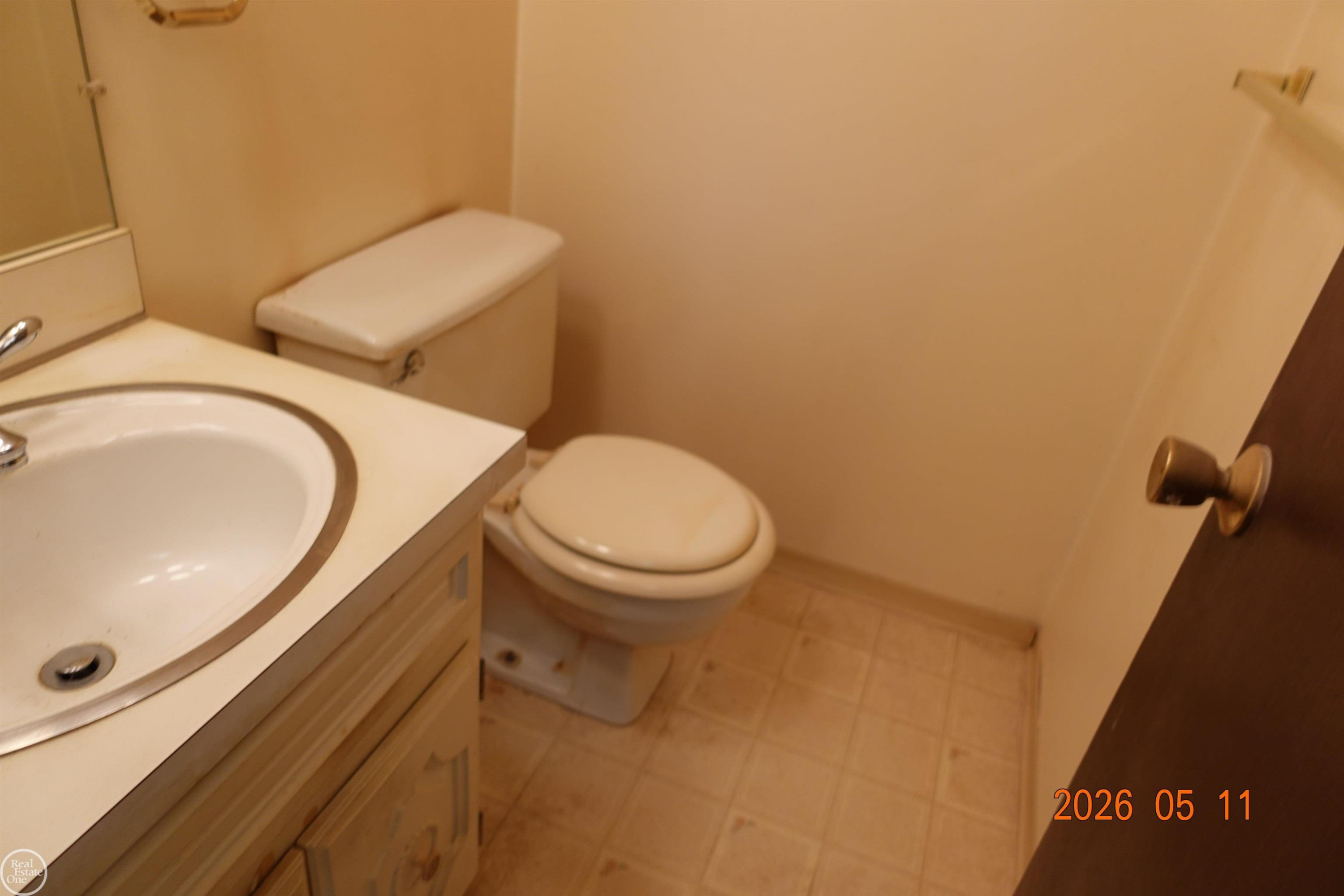 24459 QUAD PARK Lane, UNIT 4 / BLDG J, Clinton Twp, MI 48035 — Photo 8
