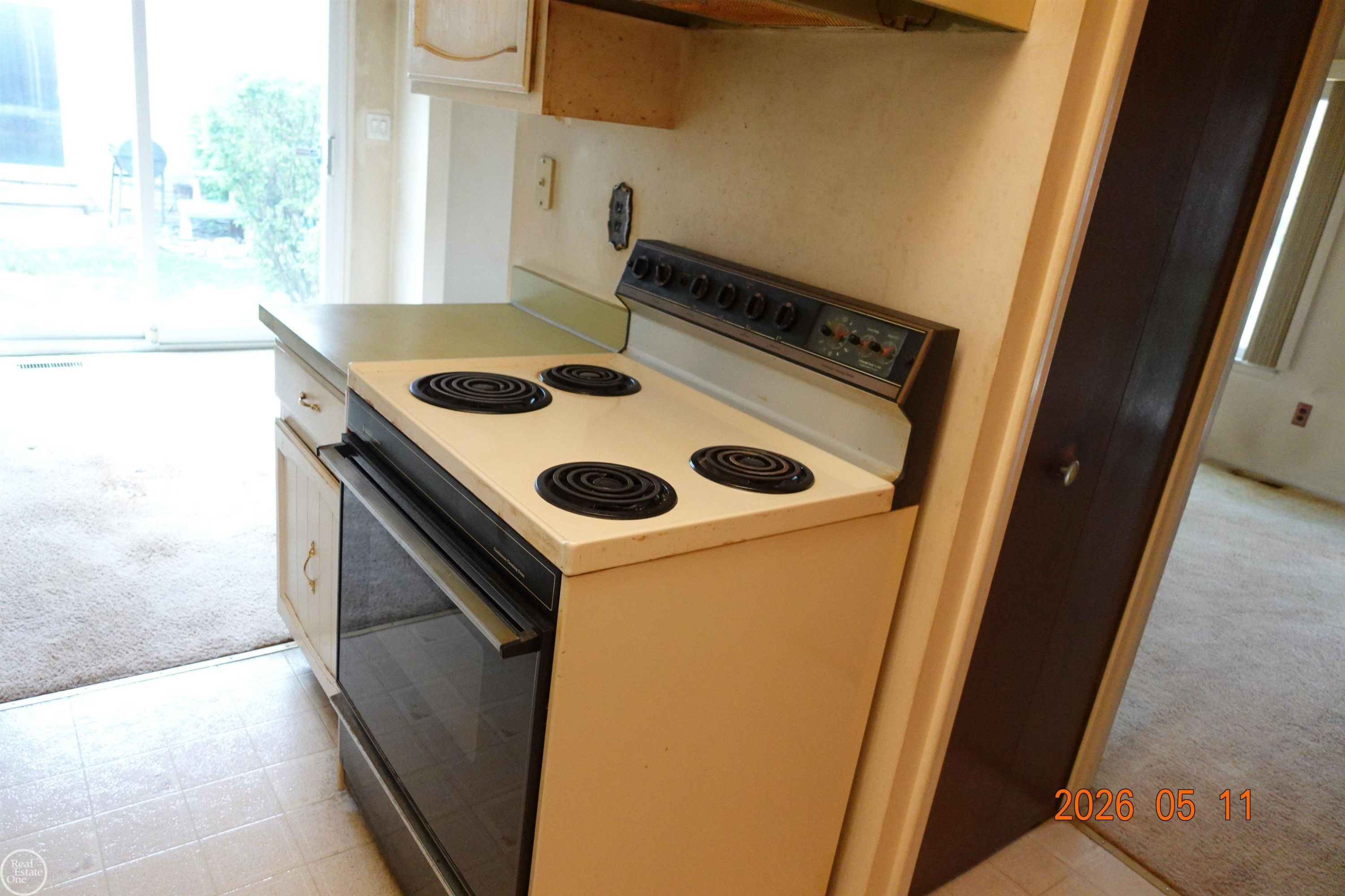 24459 QUAD PARK Lane, UNIT 4 / BLDG J, Clinton Twp, MI 48035 — Photo 11