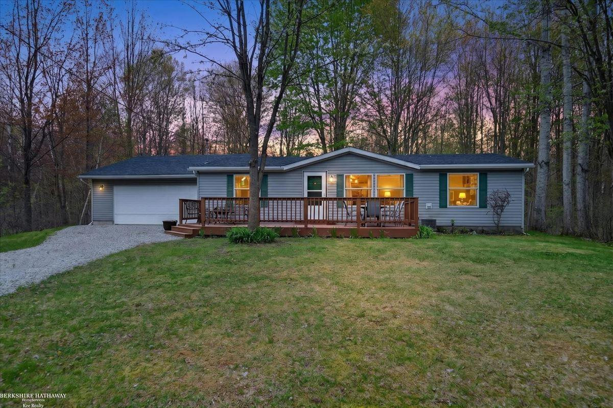 4808 N Water Road, Sanford, MI 48657 — Photo 2