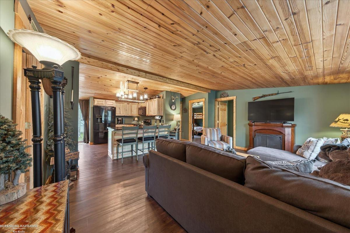 4808 N Water Road, Sanford, MI 48657 — Photo 12