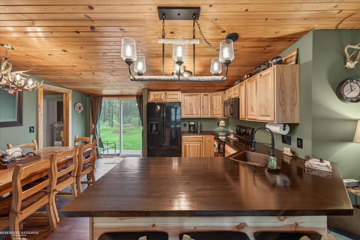 4808 N Water Road, Sanford, MI 48657 — Photo 17