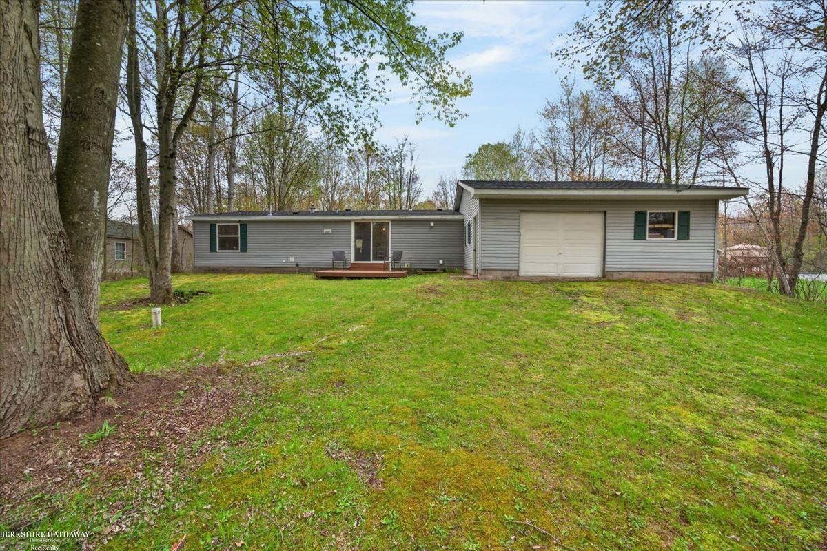 4808 N Water Road, Sanford, MI 48657 — Photo 31