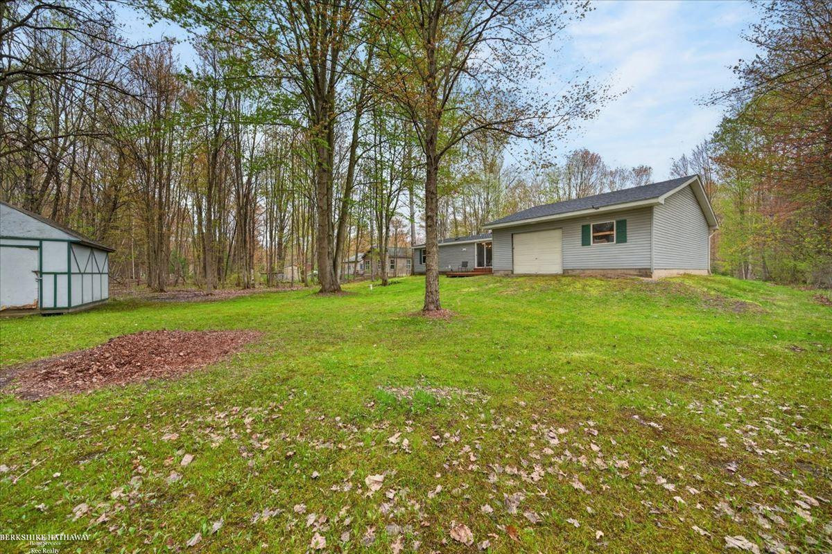 4808 N Water Road, Sanford, MI 48657 — Photo 32