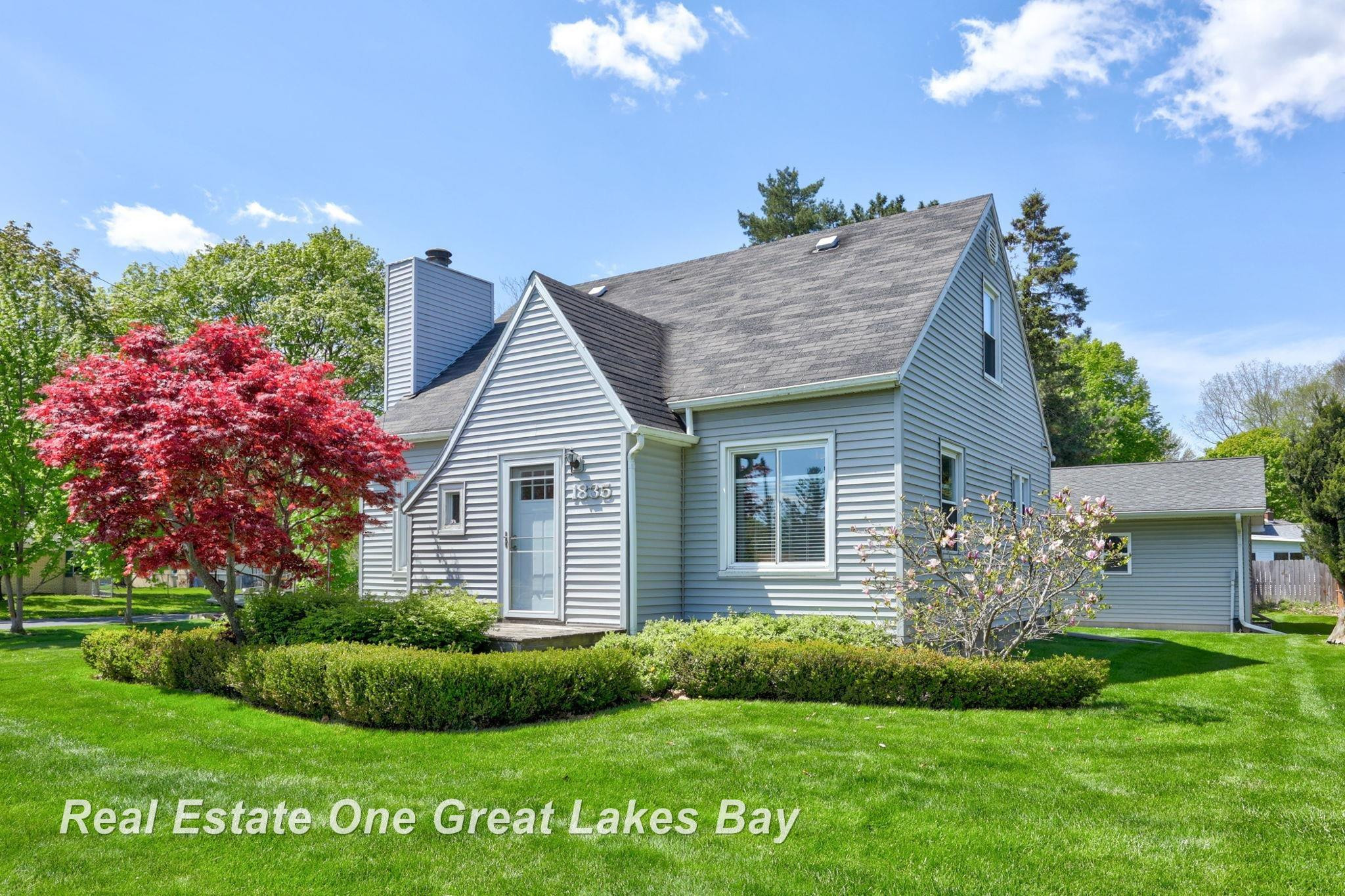 1835 Hemmeter Road, Saginaw, MI 48638 — front exterior
