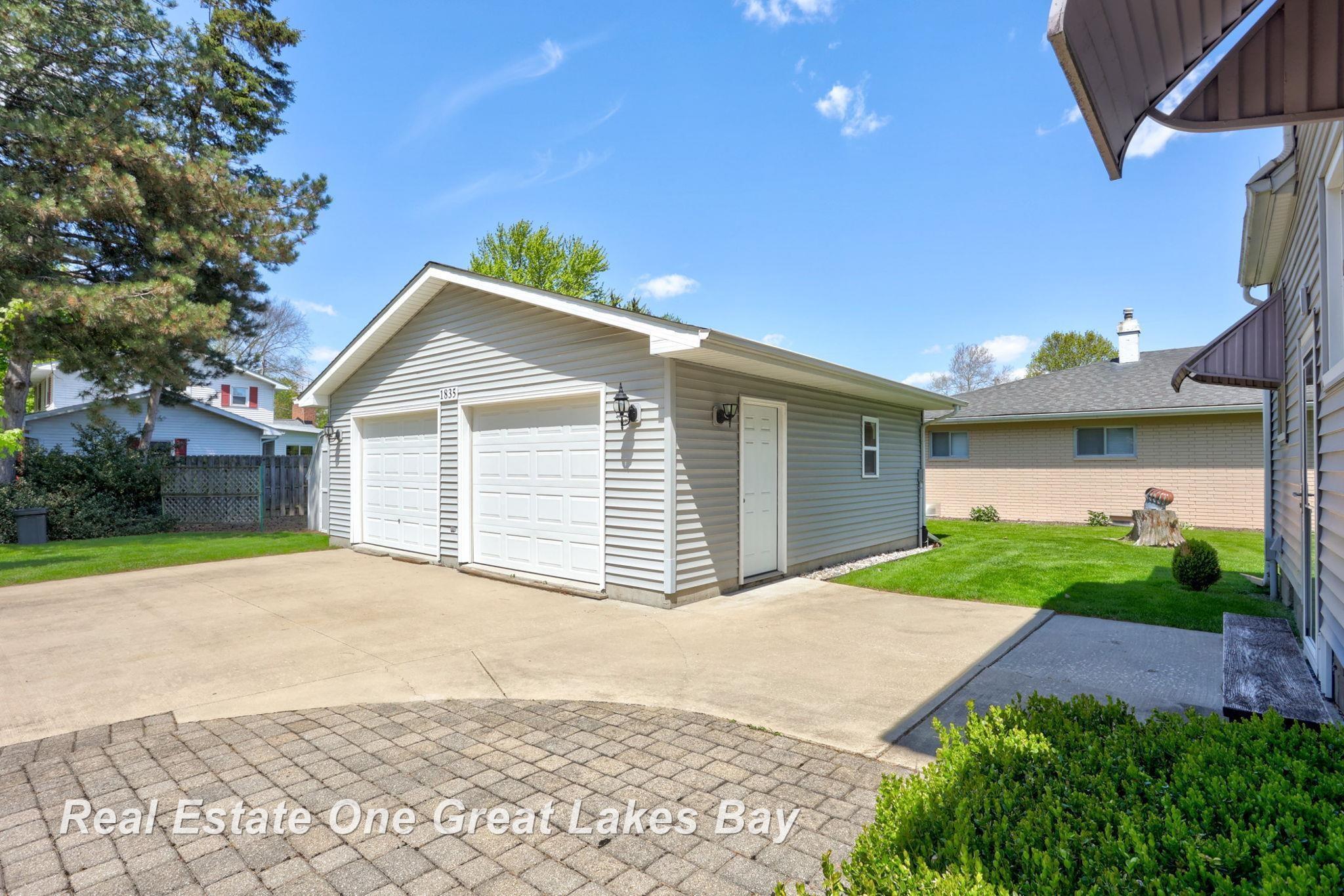 1835 Hemmeter Road, Saginaw, MI 48638 — Photo 40