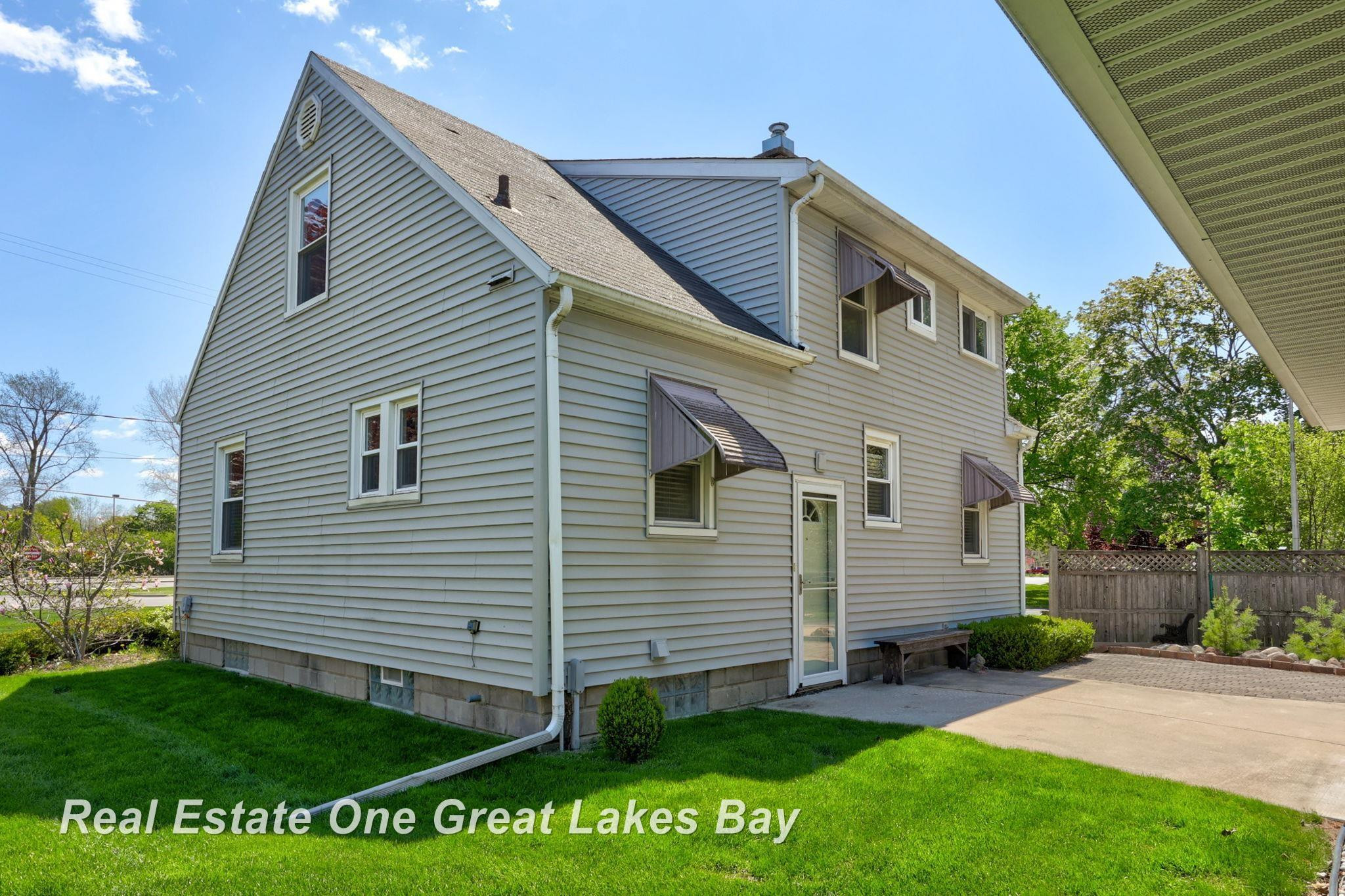 1835 Hemmeter Road, Saginaw, MI 48638 — Photo 42