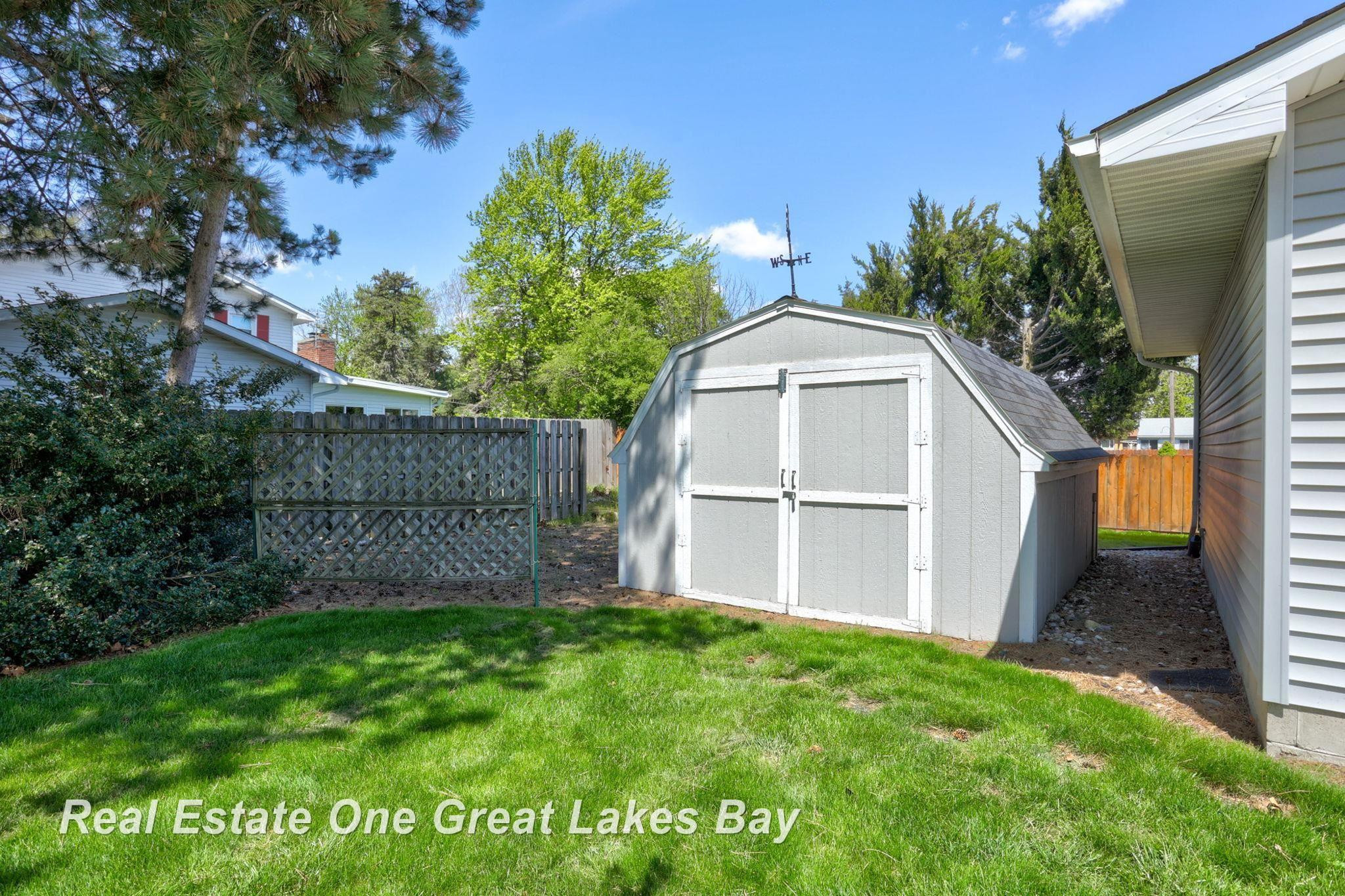 1835 Hemmeter Road, Saginaw, MI 48638 — Photo 43