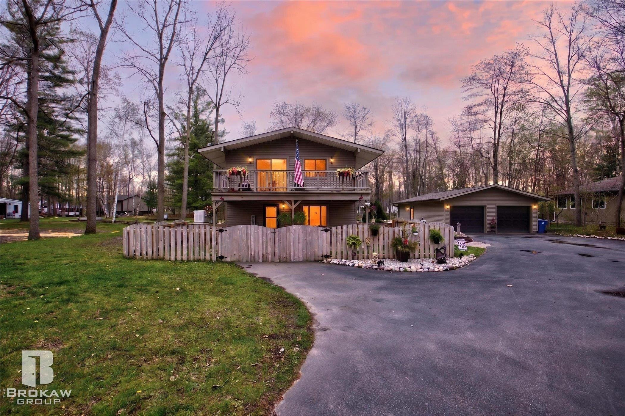 3596 E Jane Drive, Midland, MI 48642