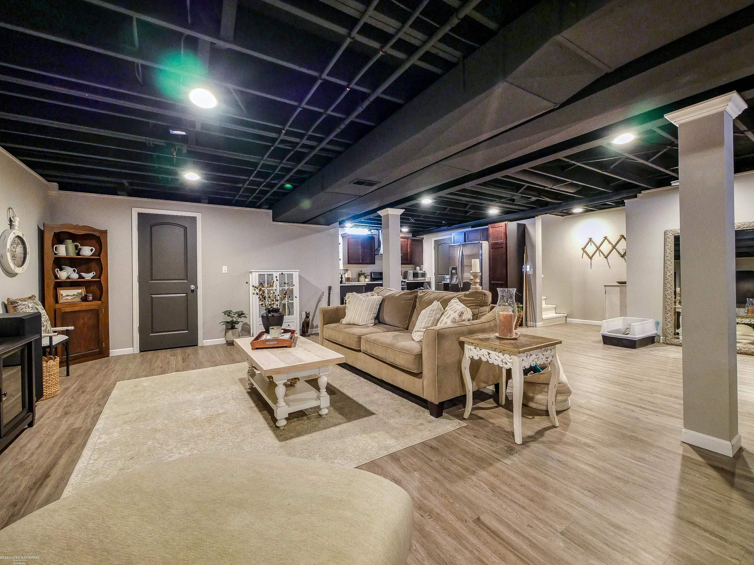53100 Kakos Drive, Chesterfield, MI — Photo 34