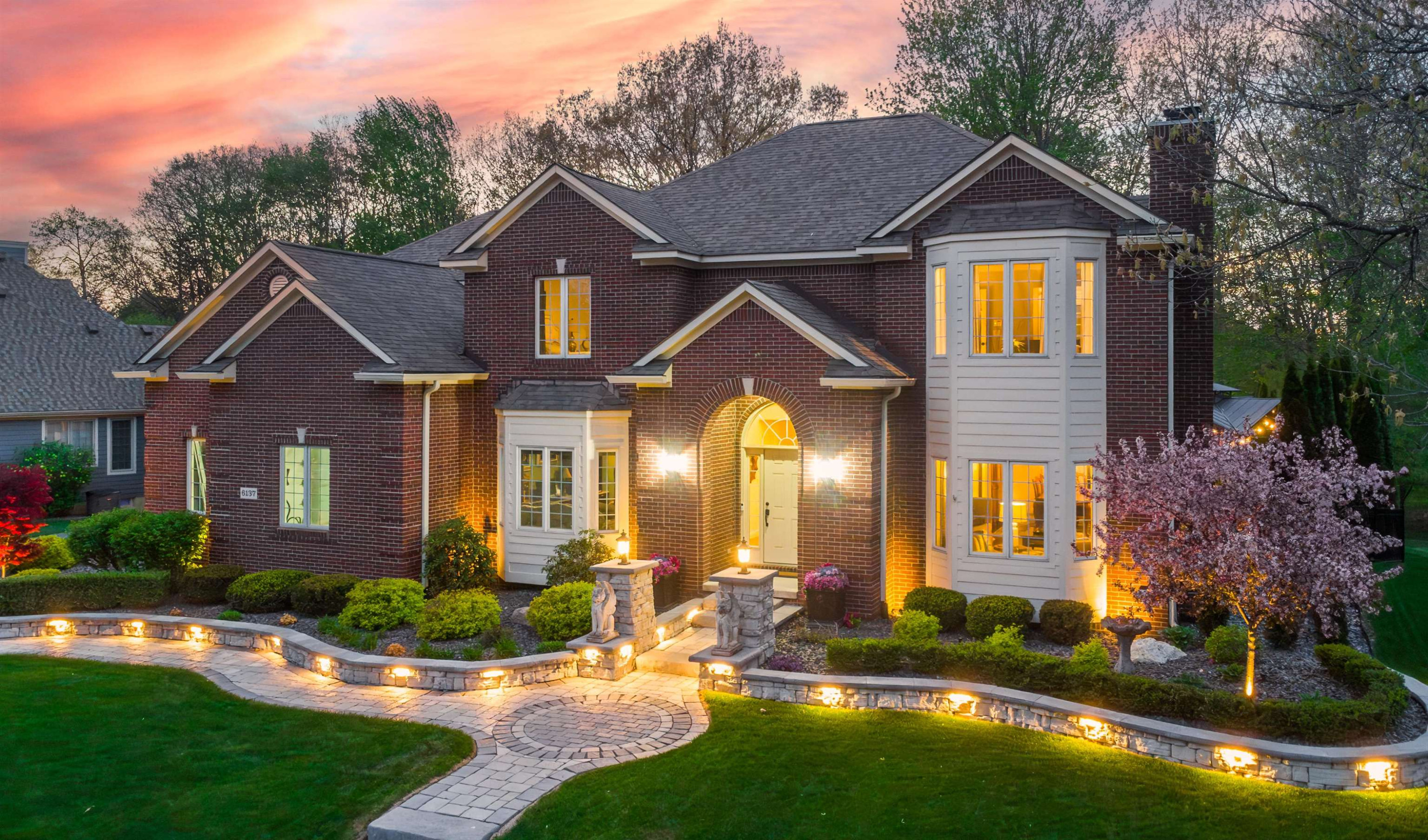 6137 Brookstone Lane, Grand Blanc, MI 48439