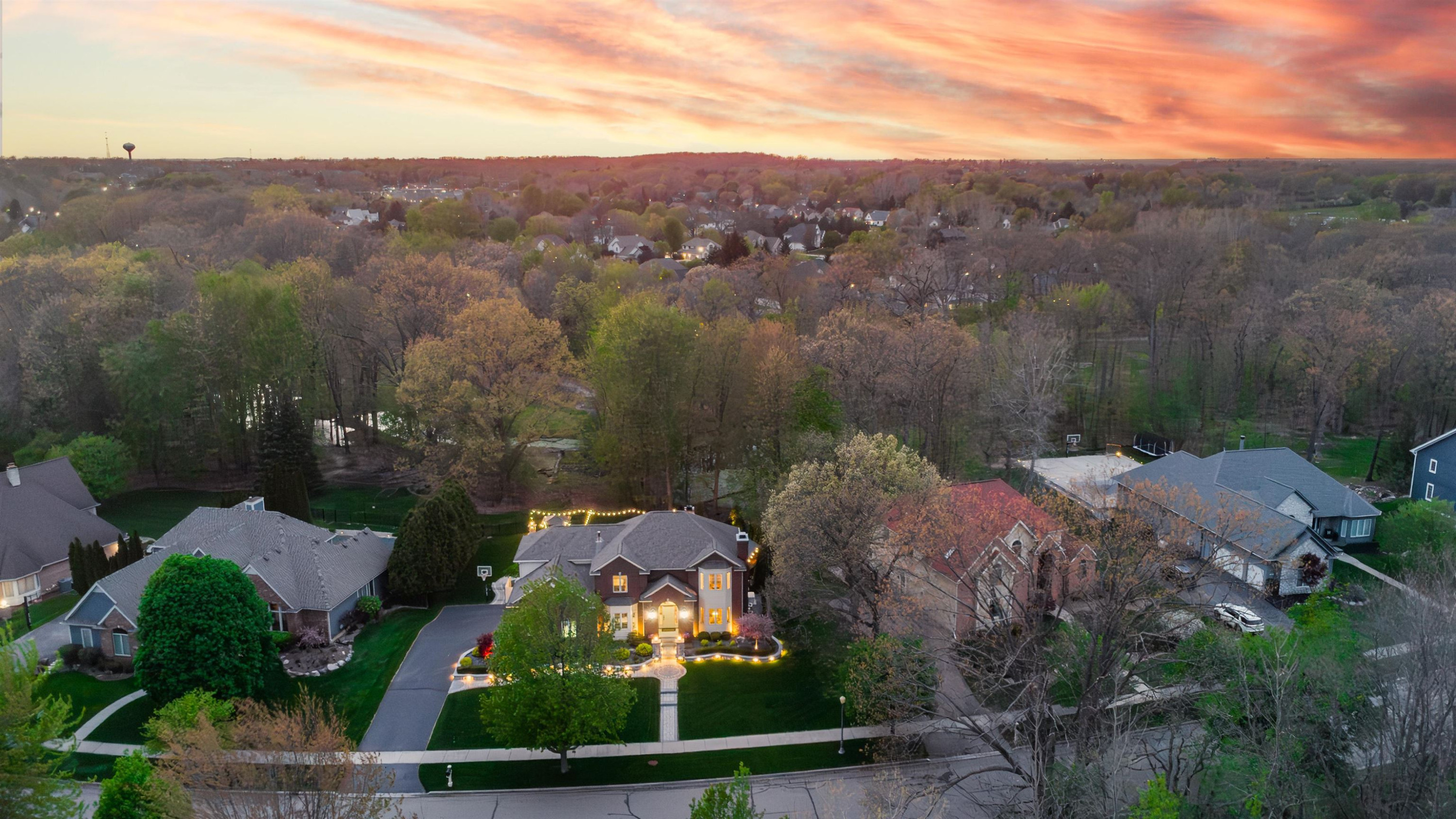6137 Brookstone Lane, Grand Blanc, MI 48439 — Photo 3