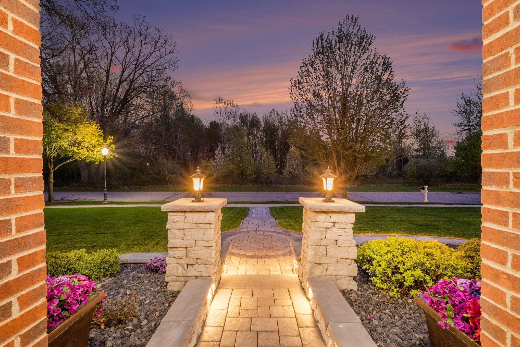 6137 Brookstone Lane, Grand Blanc, MI 48439 — Photo 8