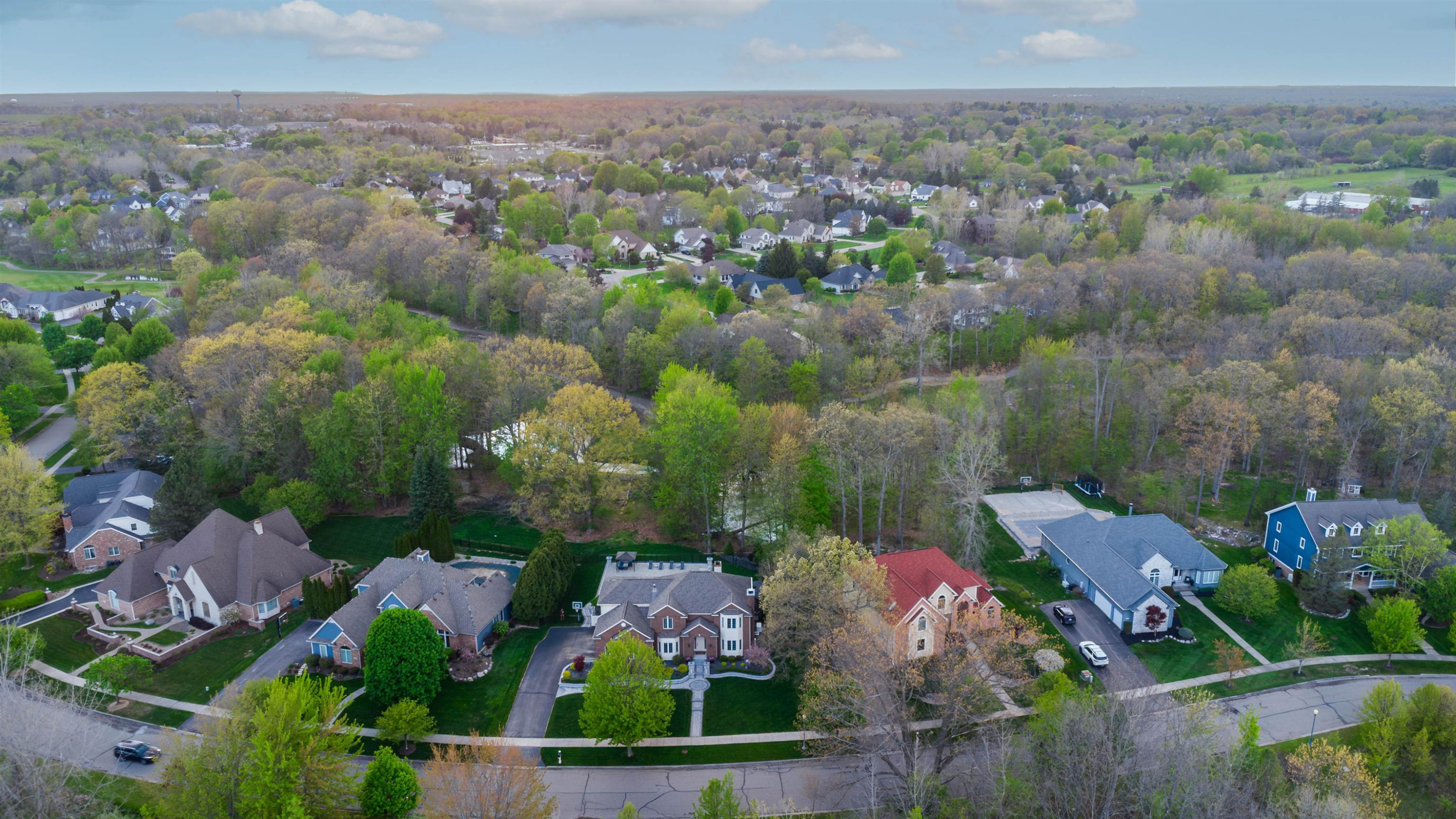 6137 Brookstone Lane, Grand Blanc, MI 48439 — Photo 10