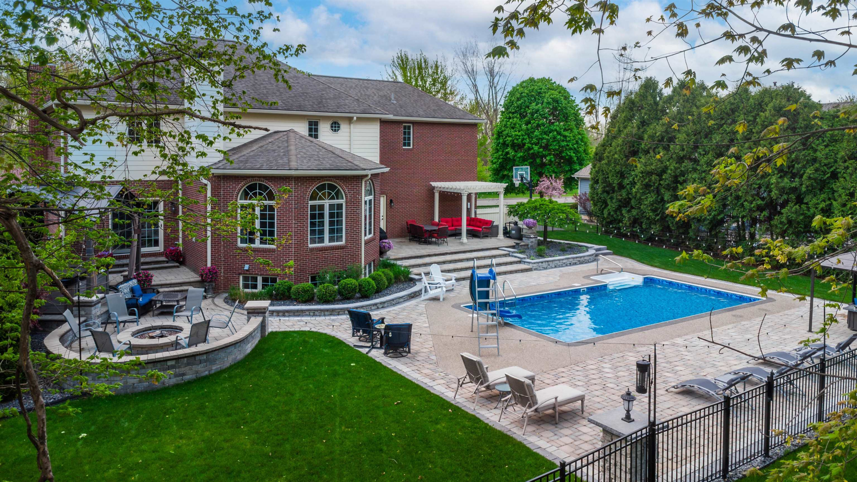 6137 Brookstone Lane, Grand Blanc, MI 48439 — Photo 12