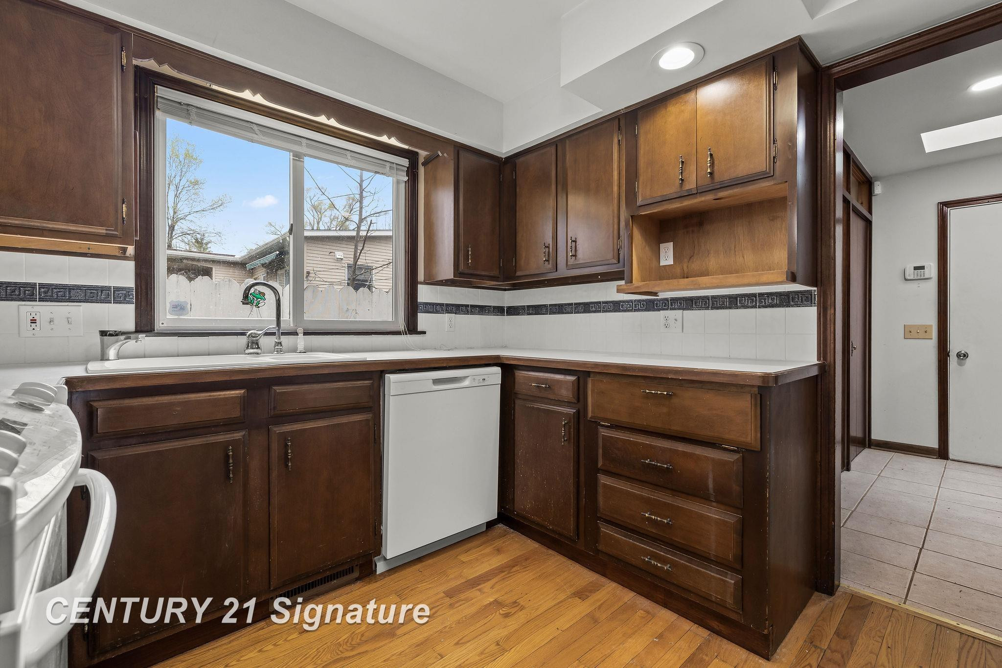 5813 Sturgeon Avenue, Midland, MI 48640 — Photo 7