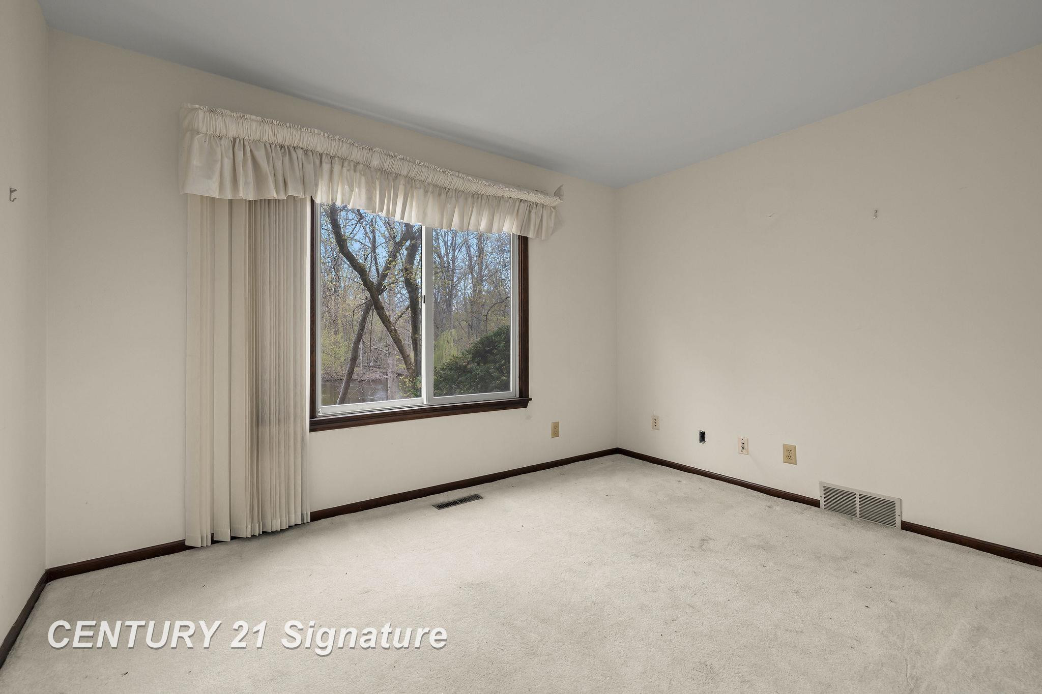 5813 Sturgeon Avenue, Midland, MI 48640 — Photo 23