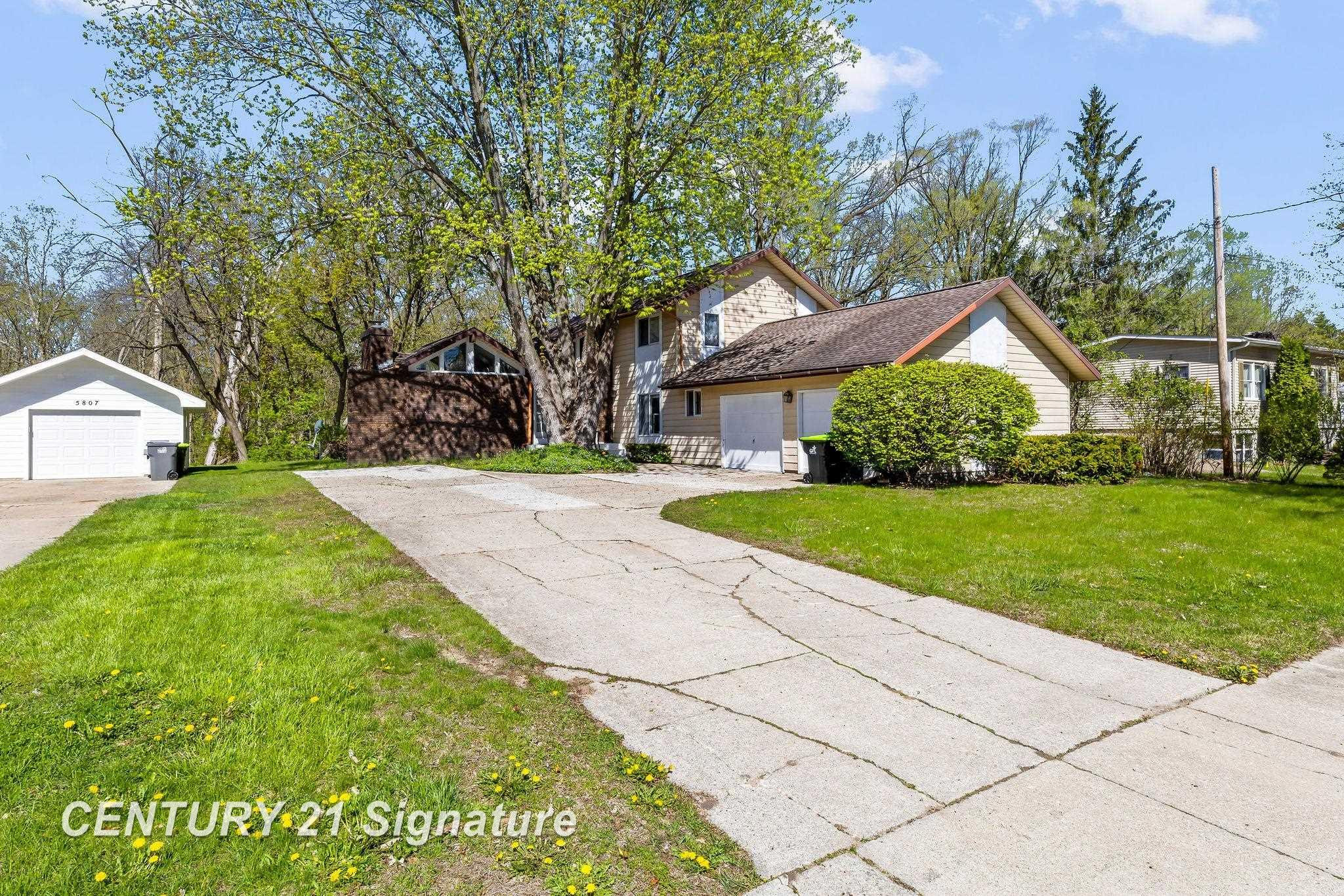 5813 Sturgeon Avenue, Midland, MI 48640 — Photo 36