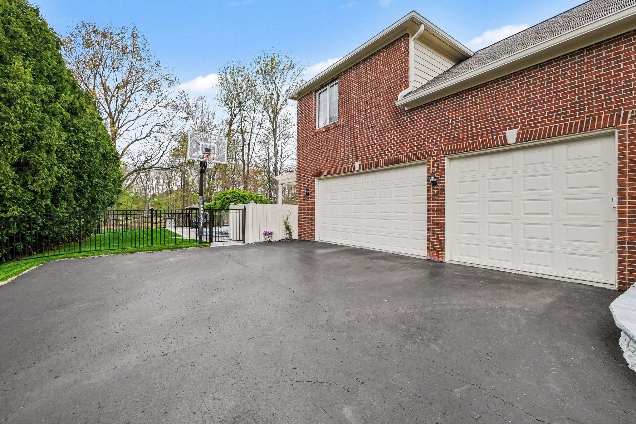 6137 Brookstone Lane, Grand Blanc, MI 48439 — Photo 66