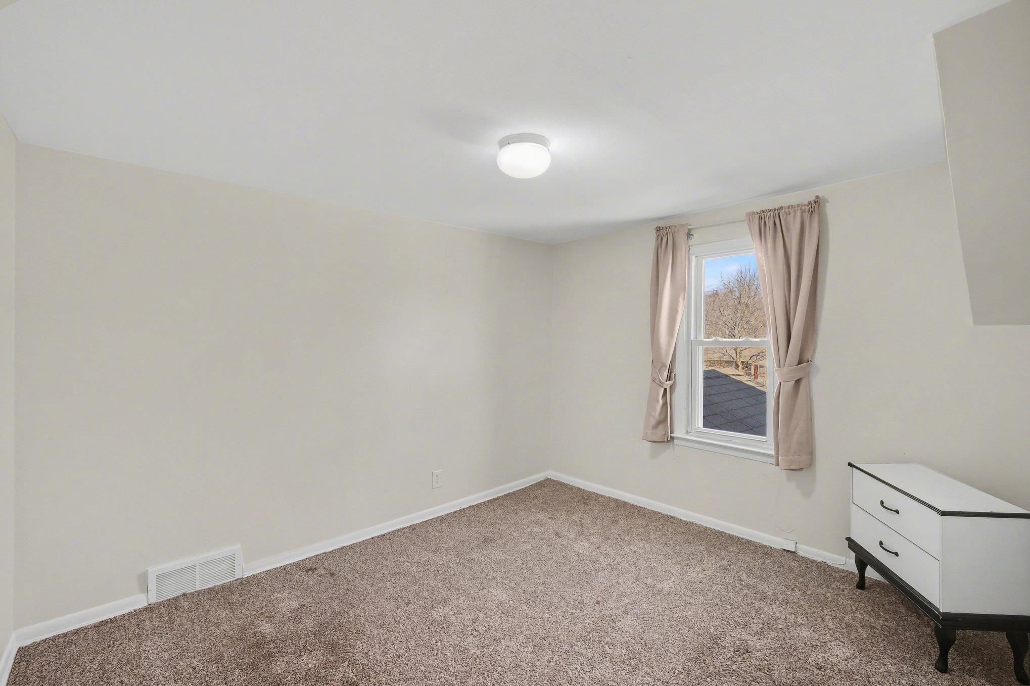 1163 W Reid Unit #3 Road, Flint, MI 48507 — Photo 5
