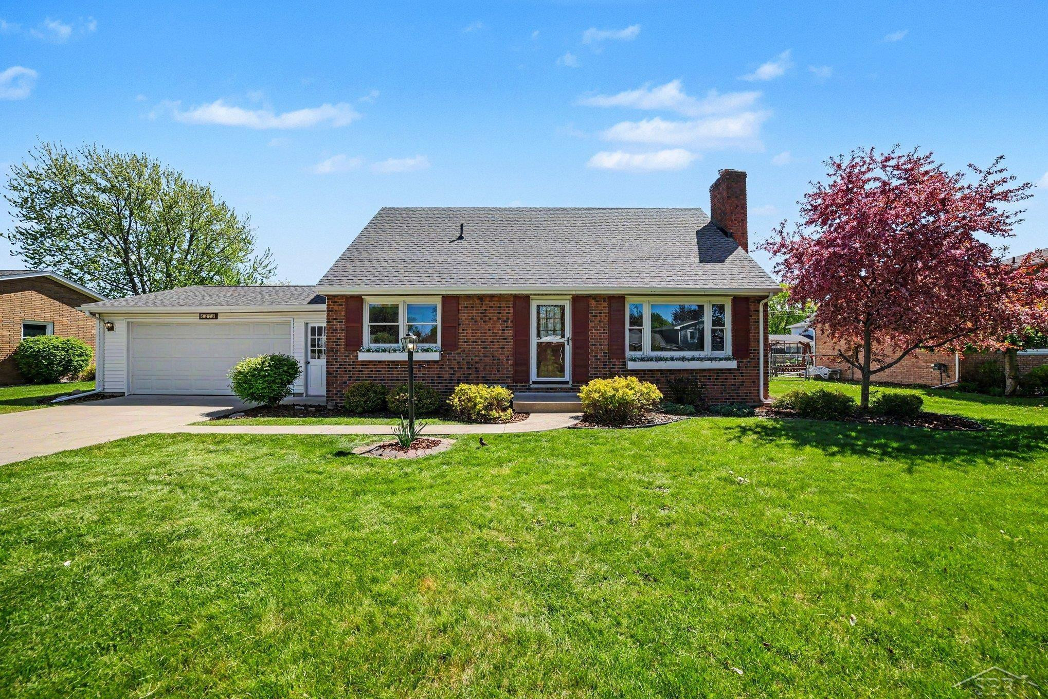 4273 S Wayside Drive, Saginaw, MI 48603 — front exterior