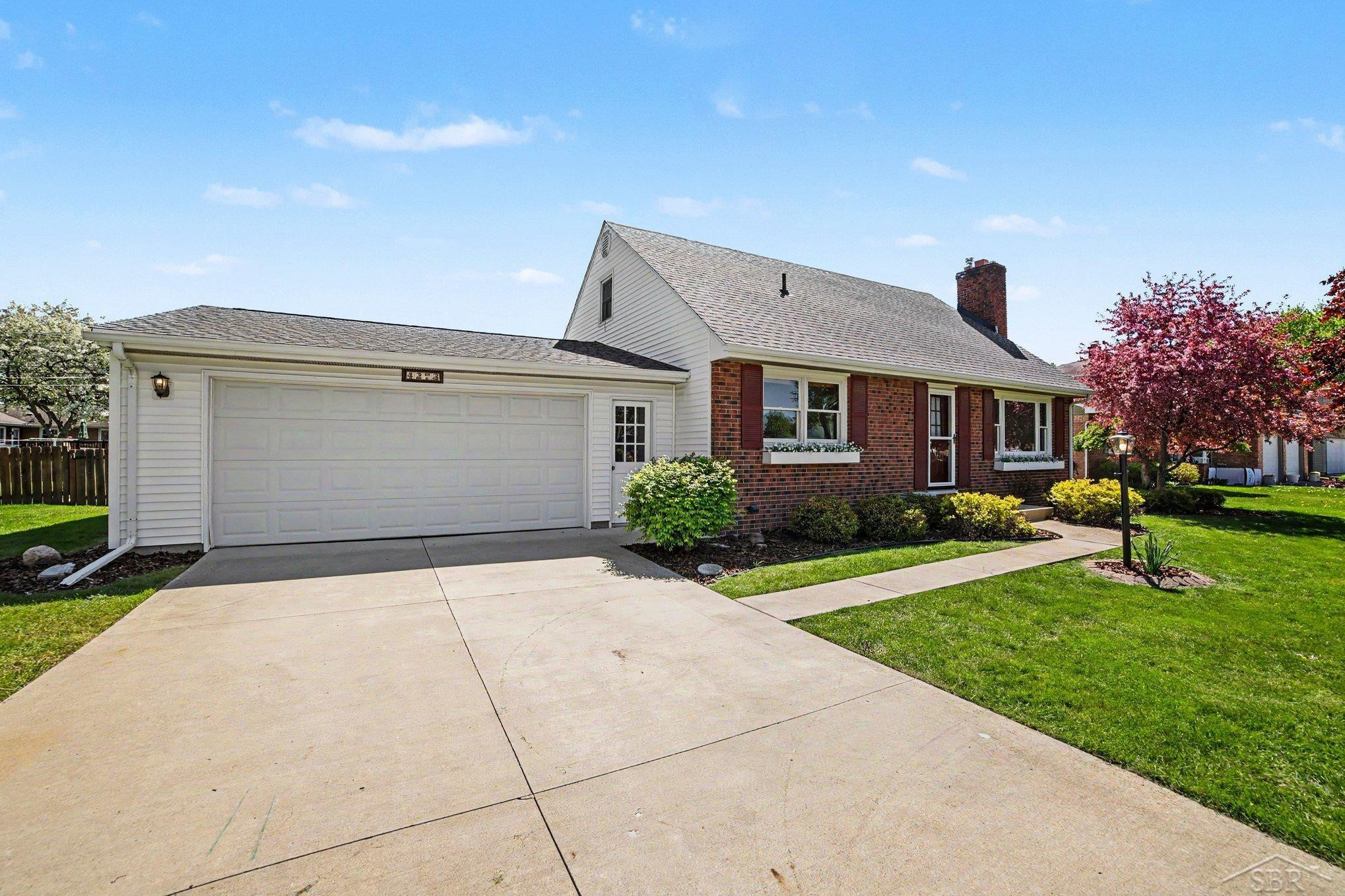 4273 S Wayside Drive, Saginaw, MI 48603 — Photo 3