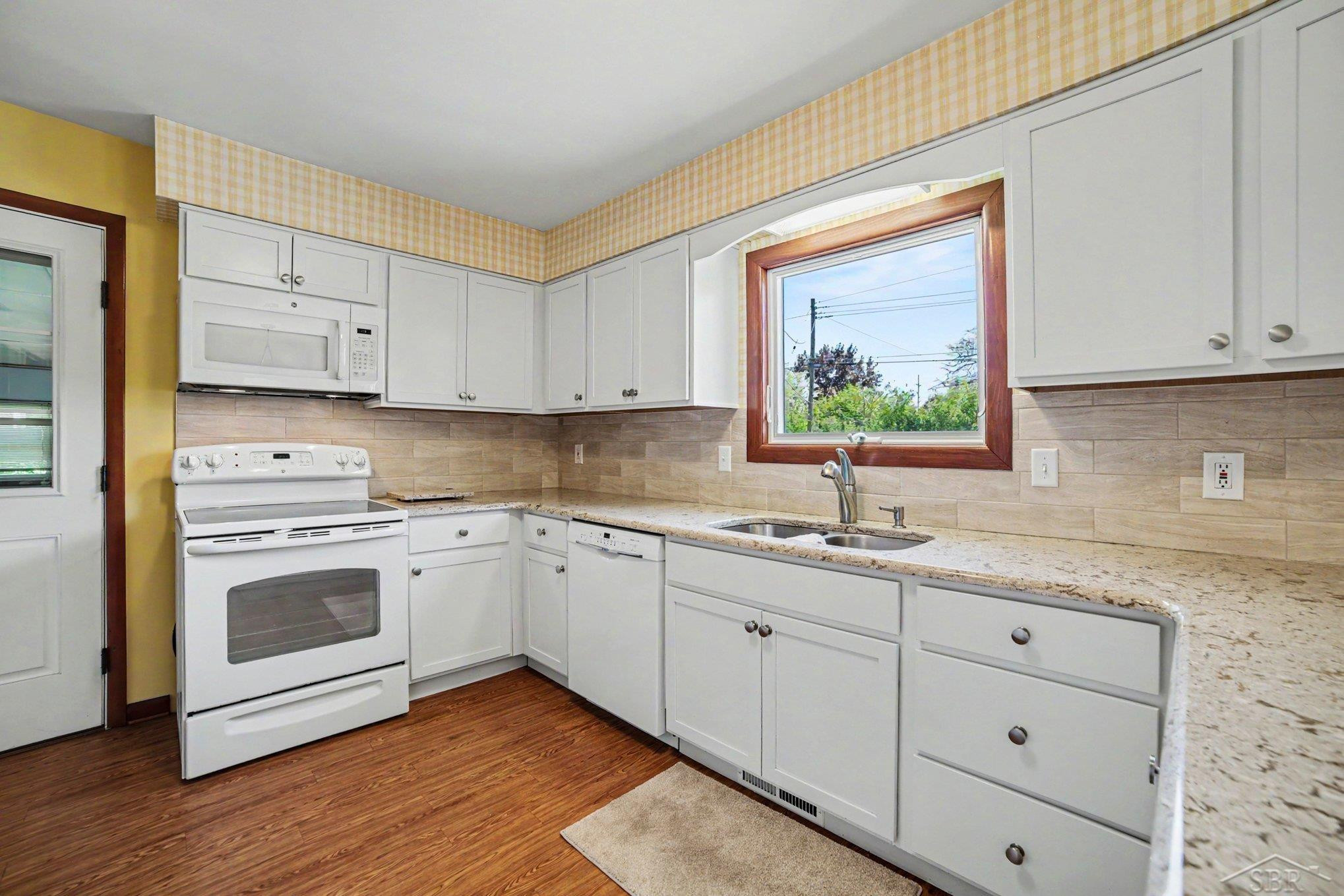 4273 S Wayside Drive, Saginaw, MI 48603 — Photo 11