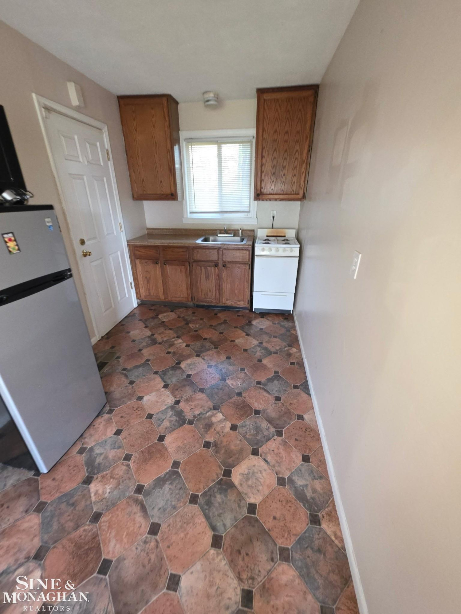 16666 E 8 Mile Road, Detroit, MI 48205 — Photo 13
