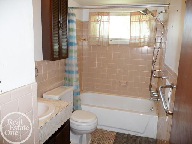 22416 Furton Street, Saint Clair Shores, MI 48082 — Photo 9