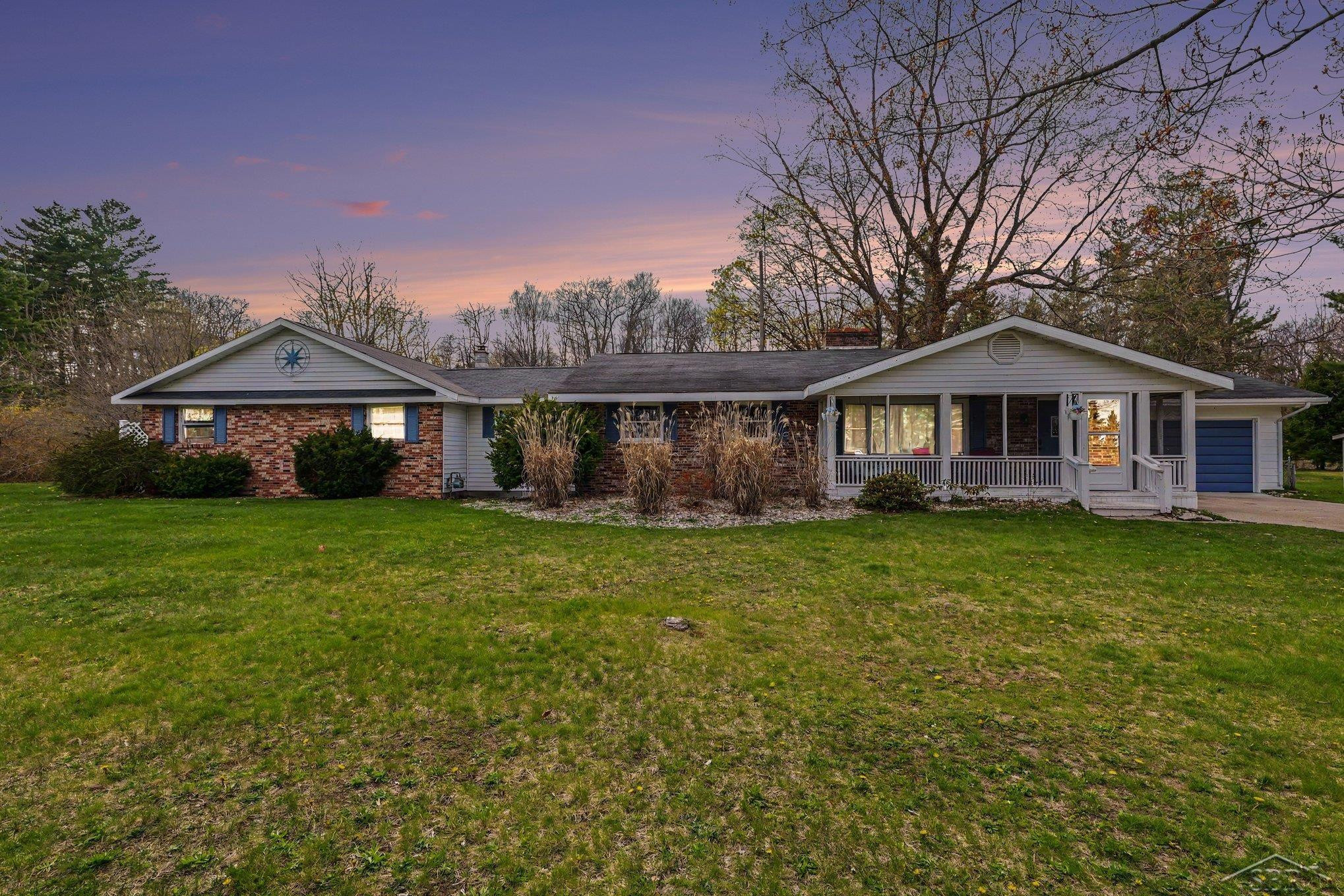 1596 Douglas Drive, Tawas City, MI 48763