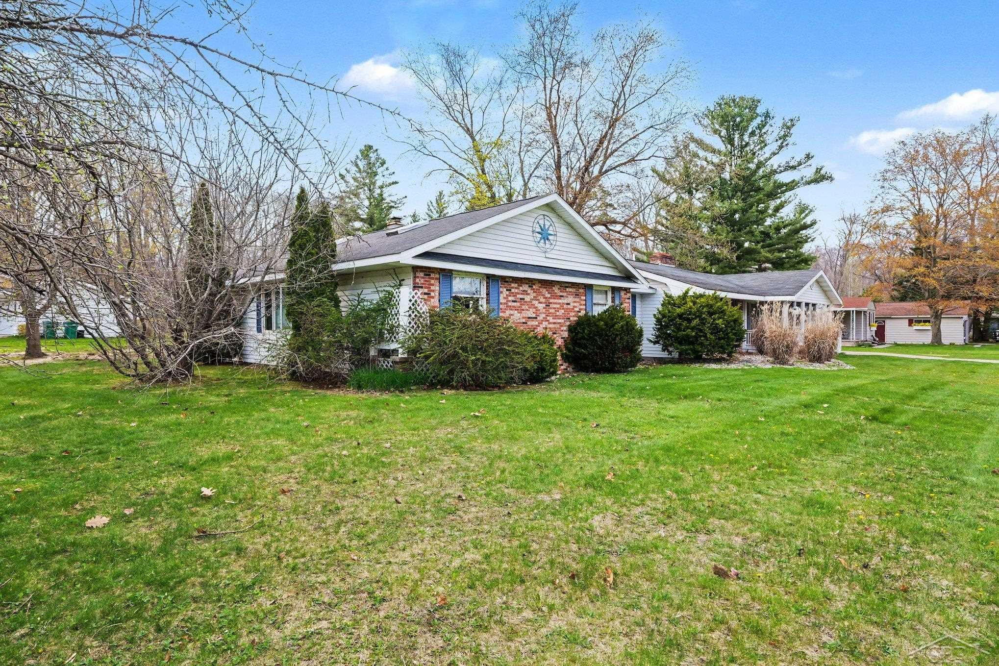 1596 Douglas Drive, Tawas City, MI 48763 — Photo 23