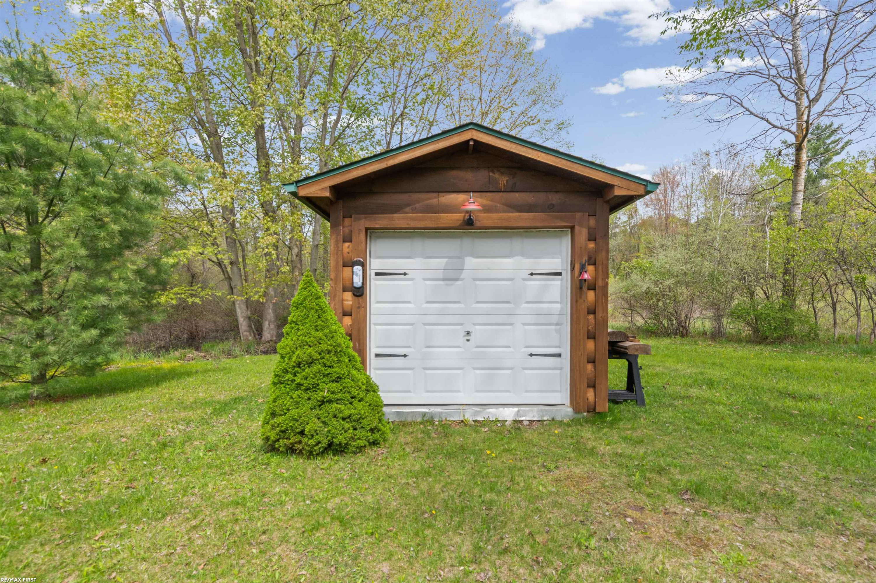 5562 Casey Road, Dryden, MI 48428 — Photo 37