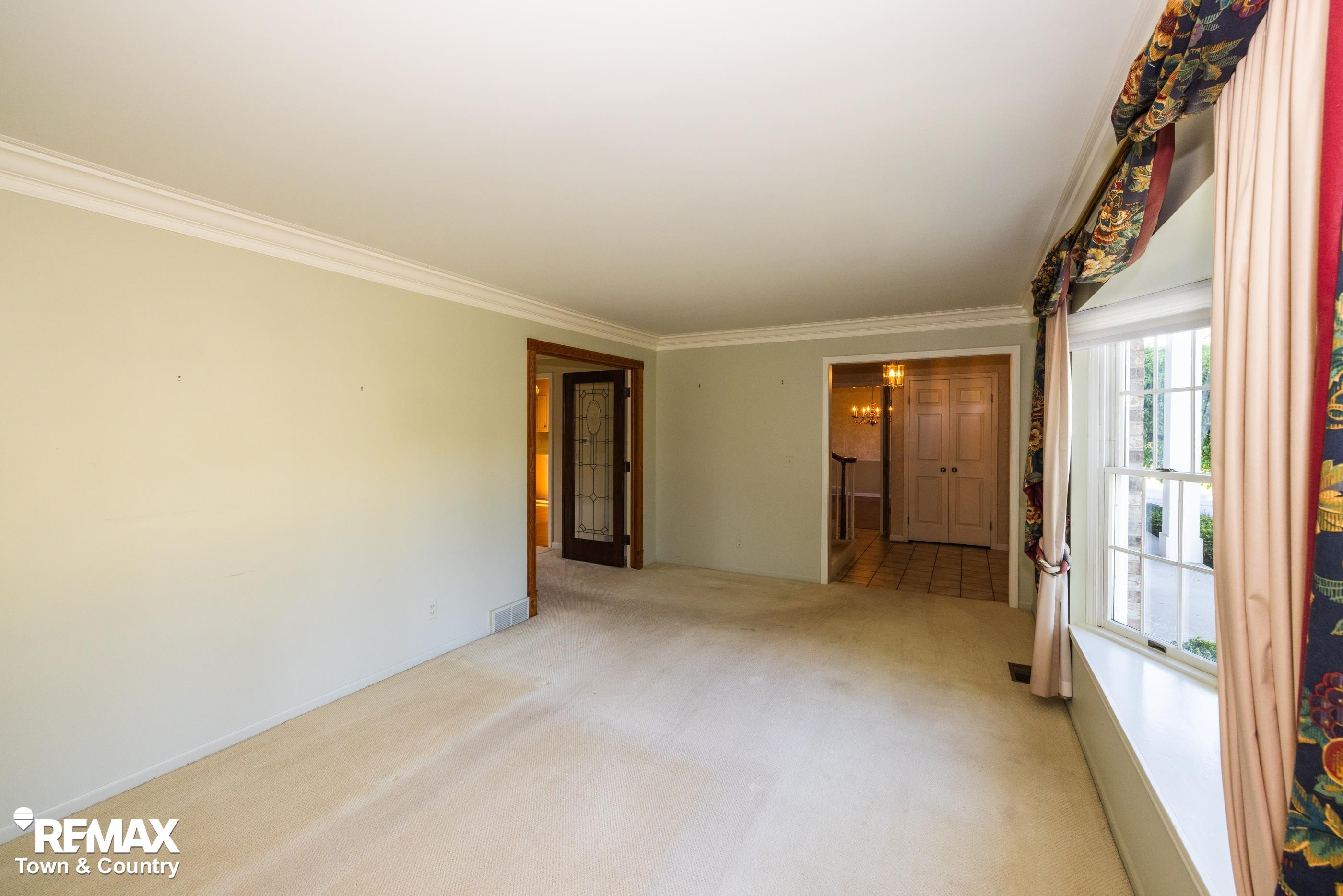 6445 Hickory Hollow Court, Flint, MI 48532 — Photo 7
