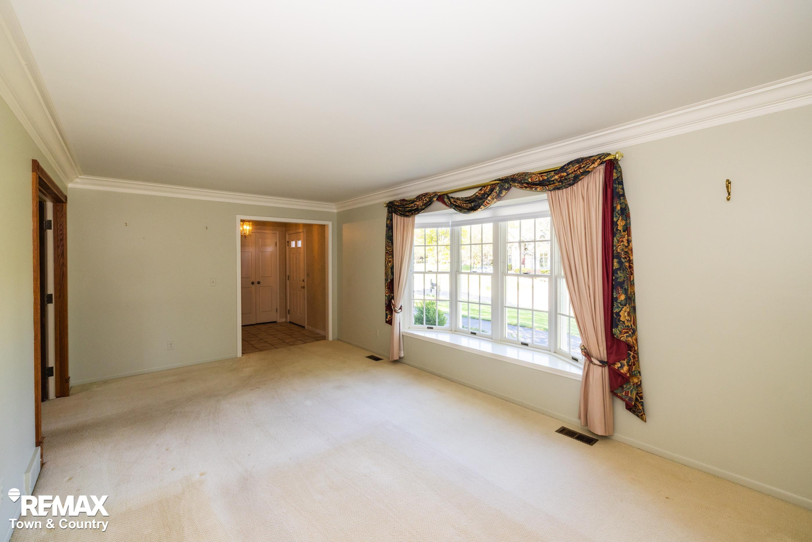 6445 Hickory Hollow Court, Flint, MI 48532 — Photo 8
