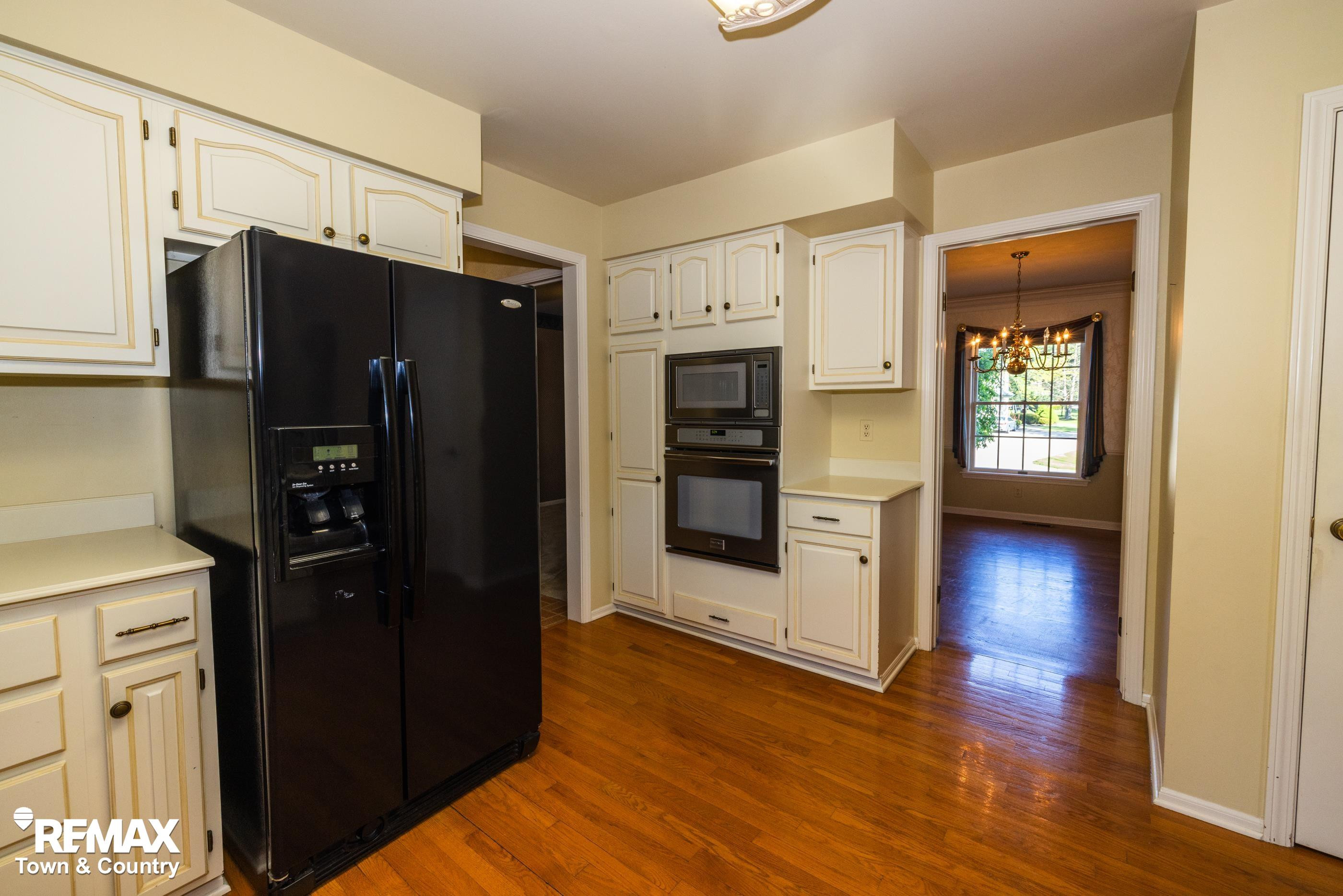 6445 Hickory Hollow Court, Flint, MI 48532 — Photo 12