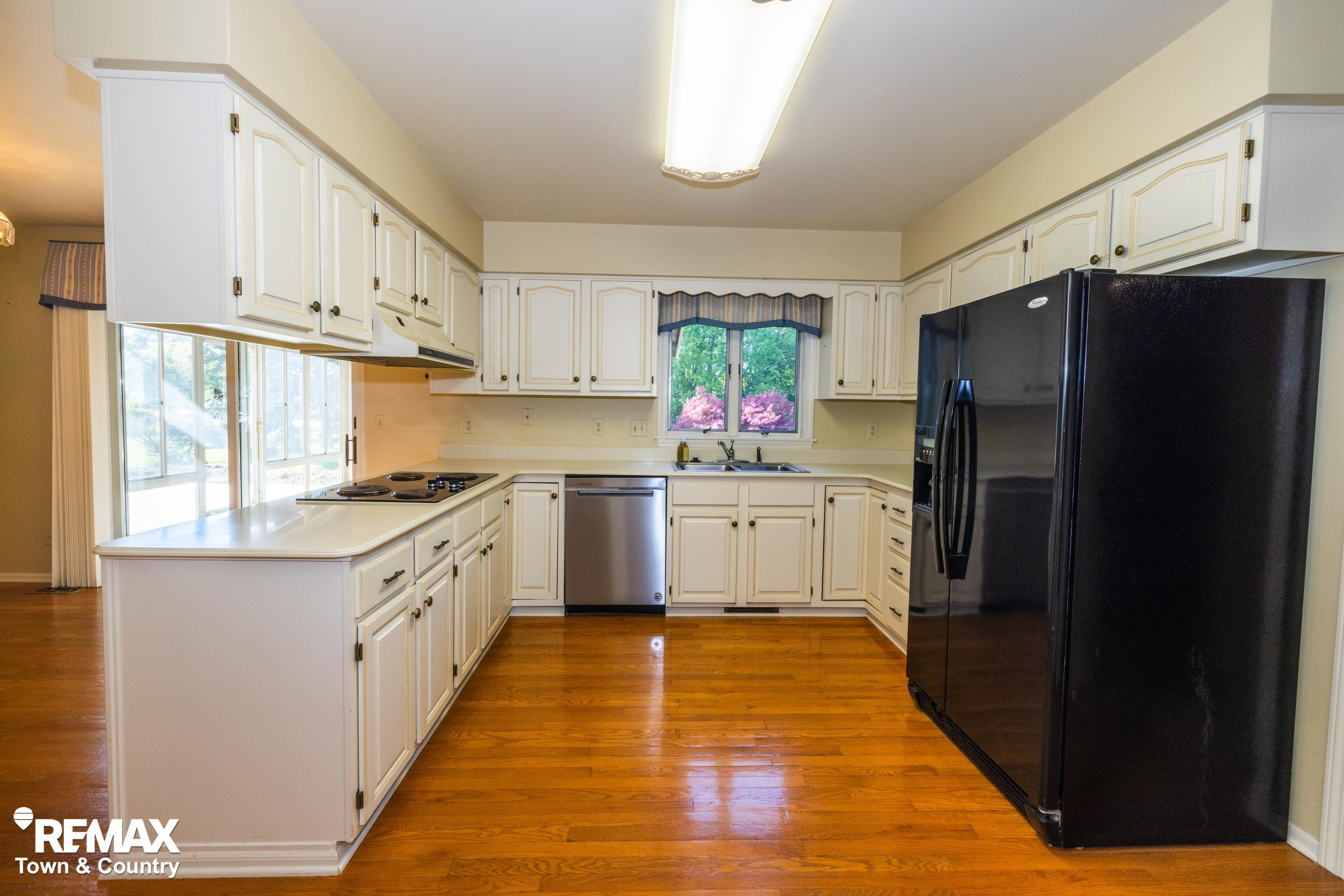 6445 Hickory Hollow Court, Flint, MI 48532 — Photo 13