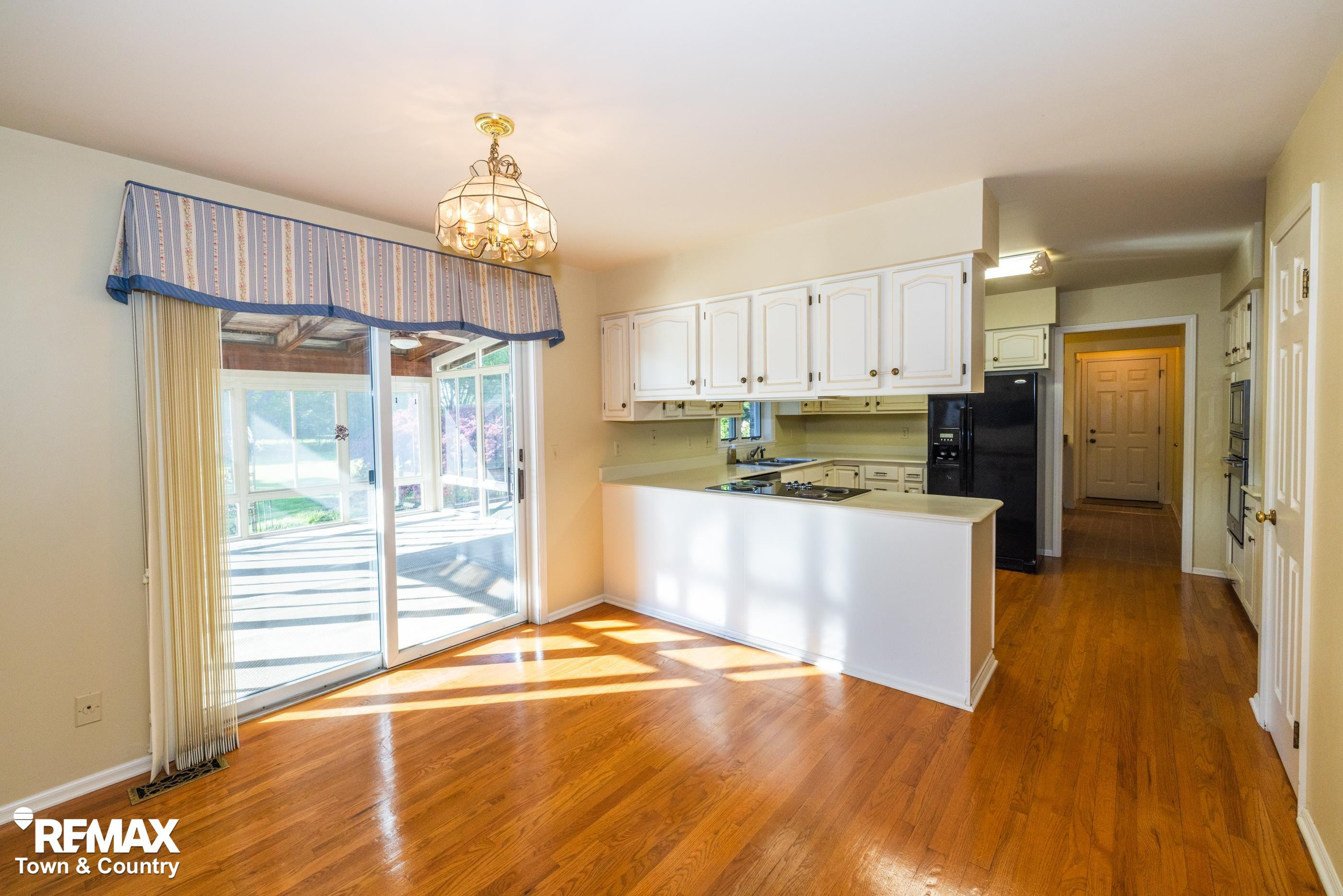 6445 Hickory Hollow Court, Flint, MI 48532 — Photo 14