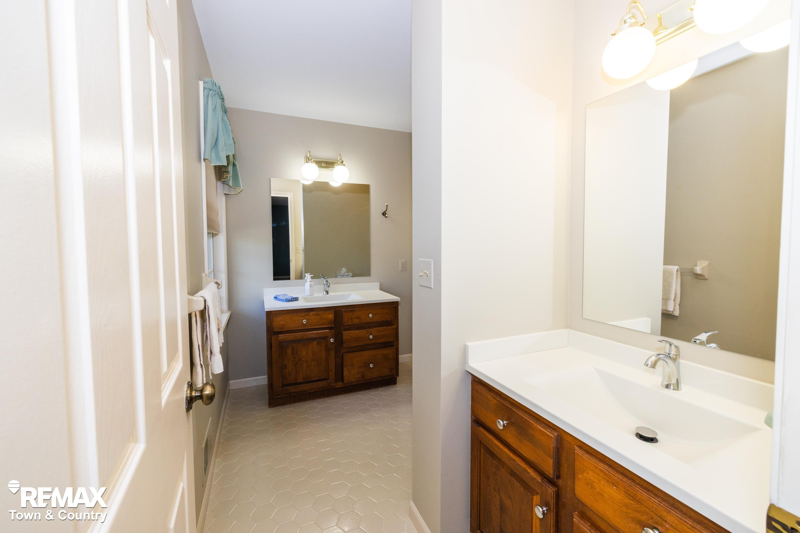 6445 Hickory Hollow Court, Flint, MI 48532 — Photo 31