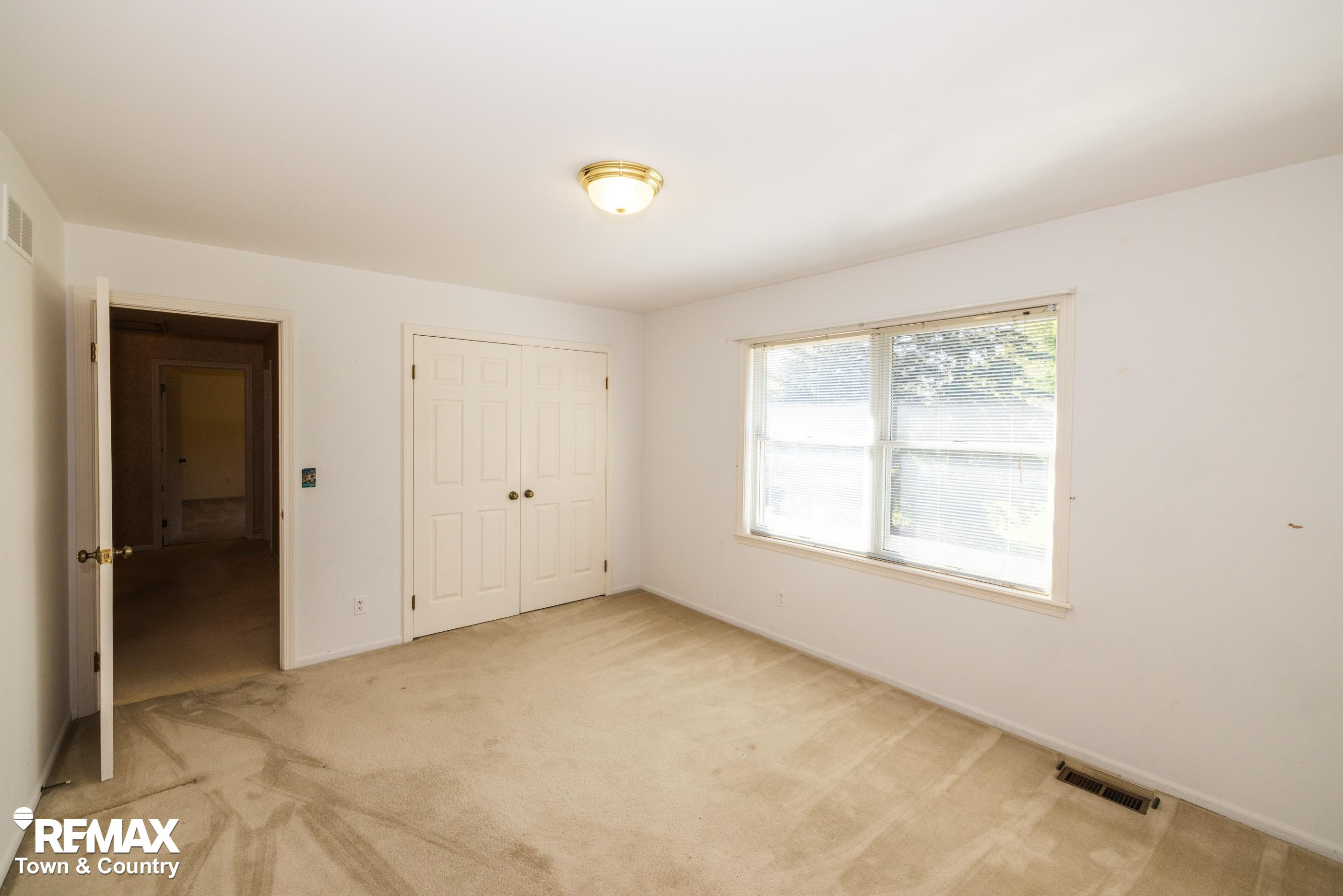 6445 Hickory Hollow Court, Flint, MI 48532 — Photo 35