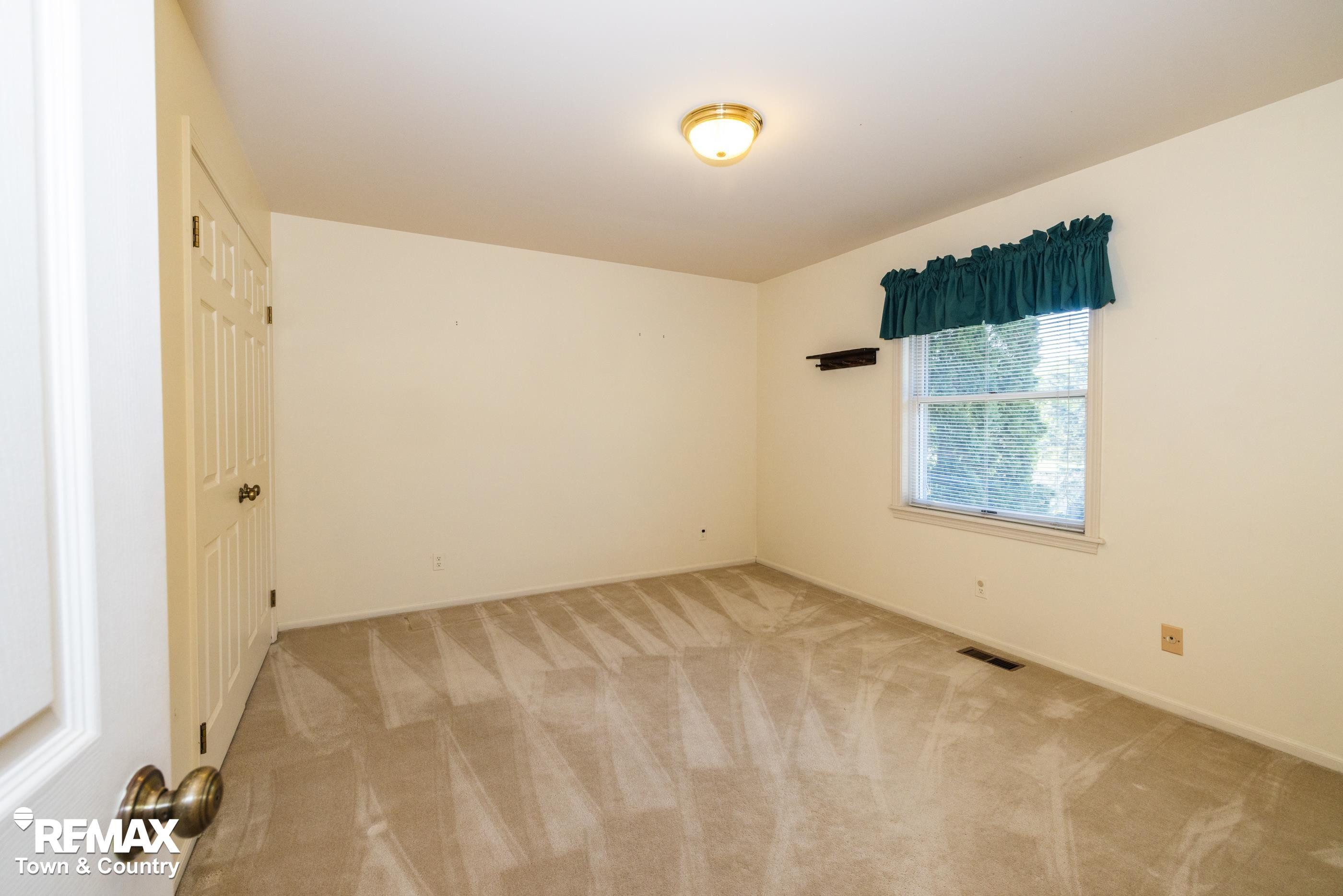 6445 Hickory Hollow Court, Flint, MI 48532 — Photo 42