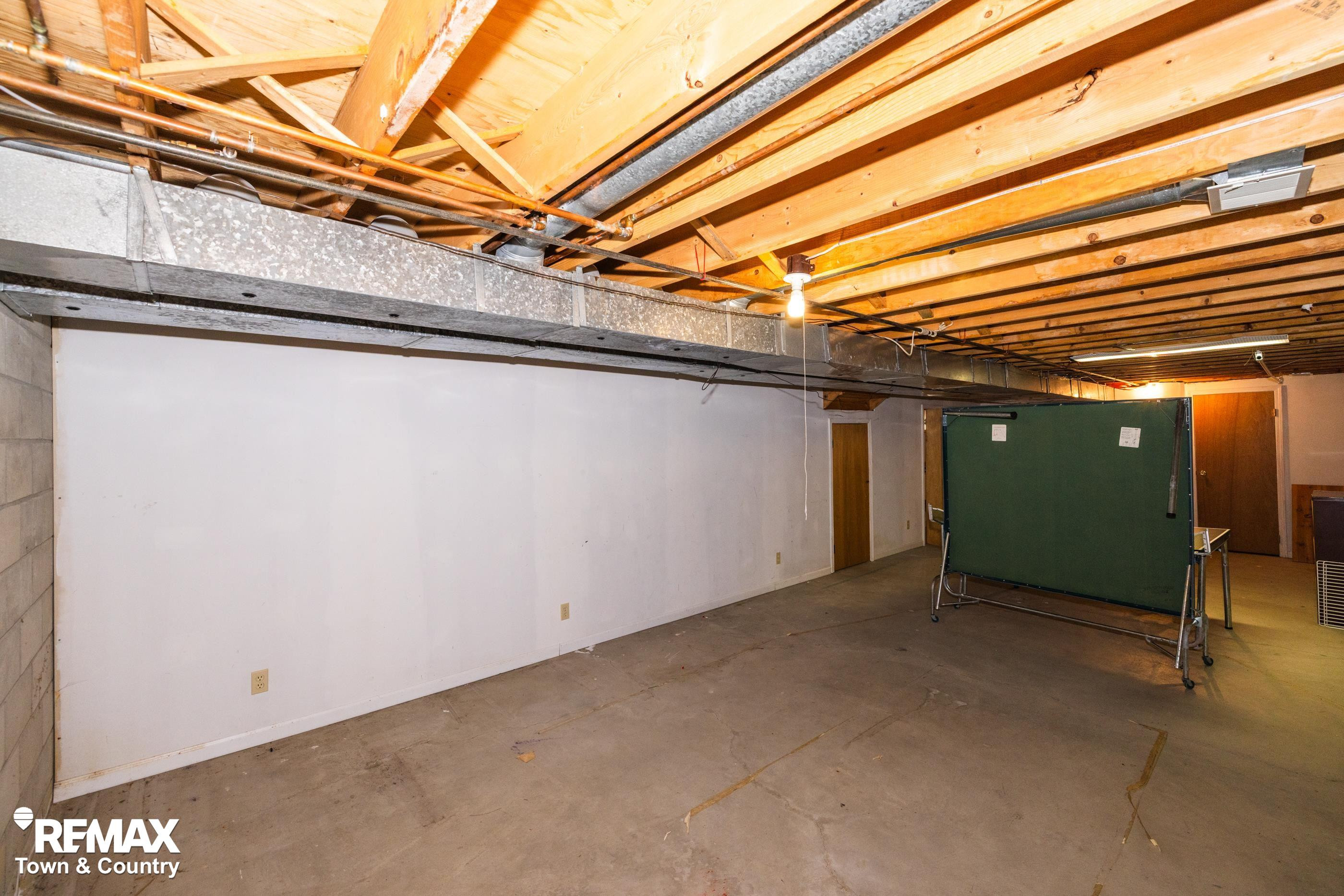 6445 Hickory Hollow Court, Flint, MI 48532 — Photo 48