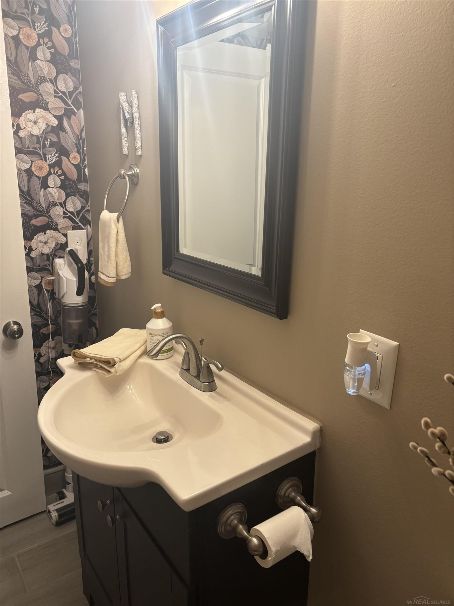 29445 Private Drive, MI 48047 — Photo 13