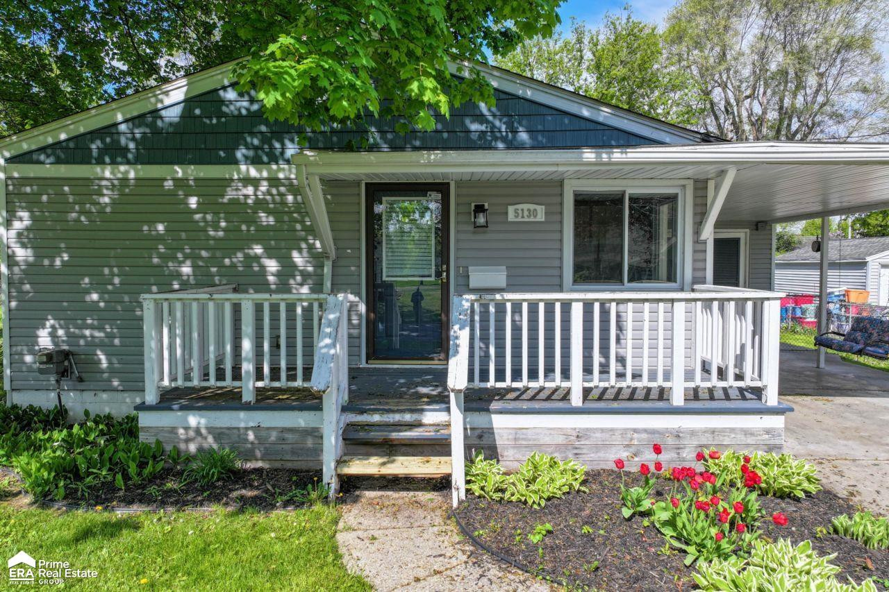 5130 Mclain St Street, Swartz Creek, MI 48473 — Photo 2