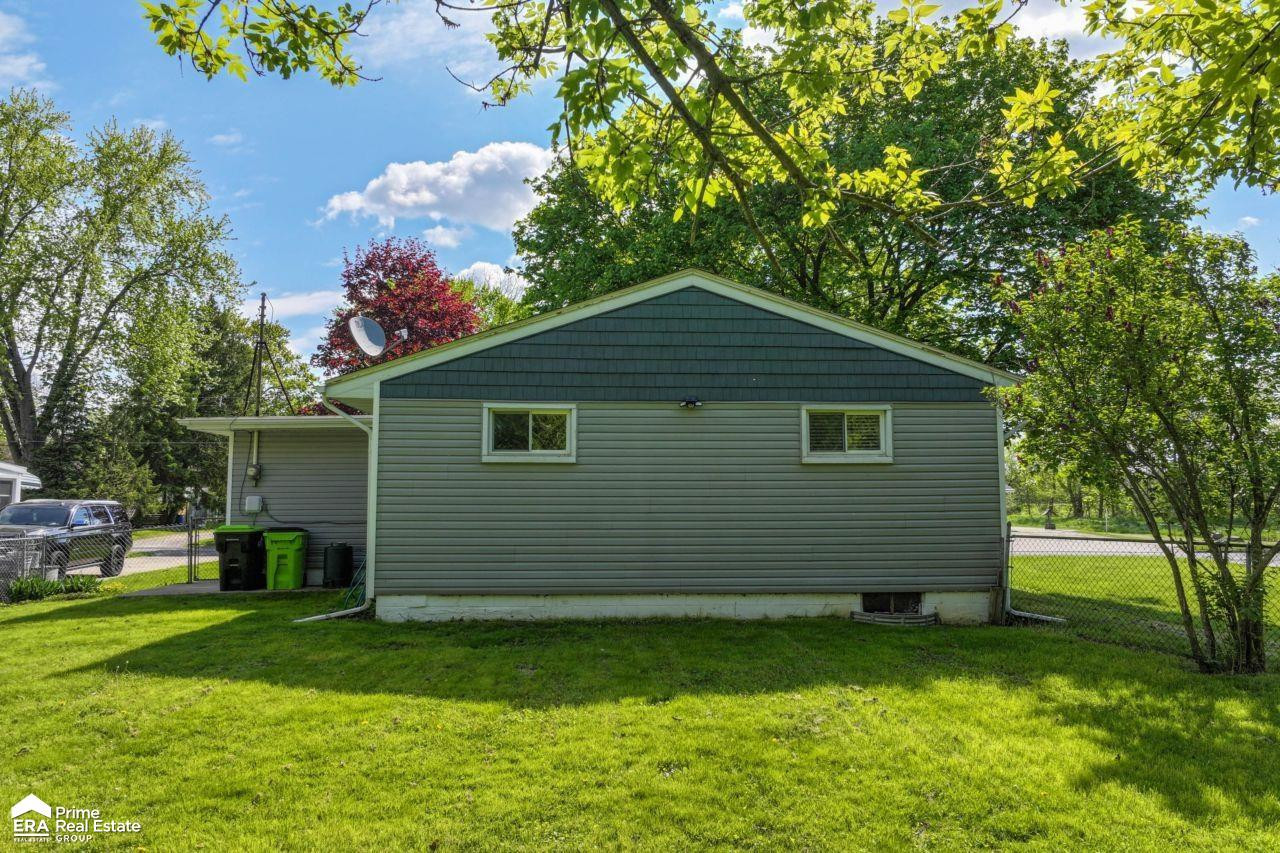 5130 Mclain St Street, Swartz Creek, MI 48473 — Photo 11